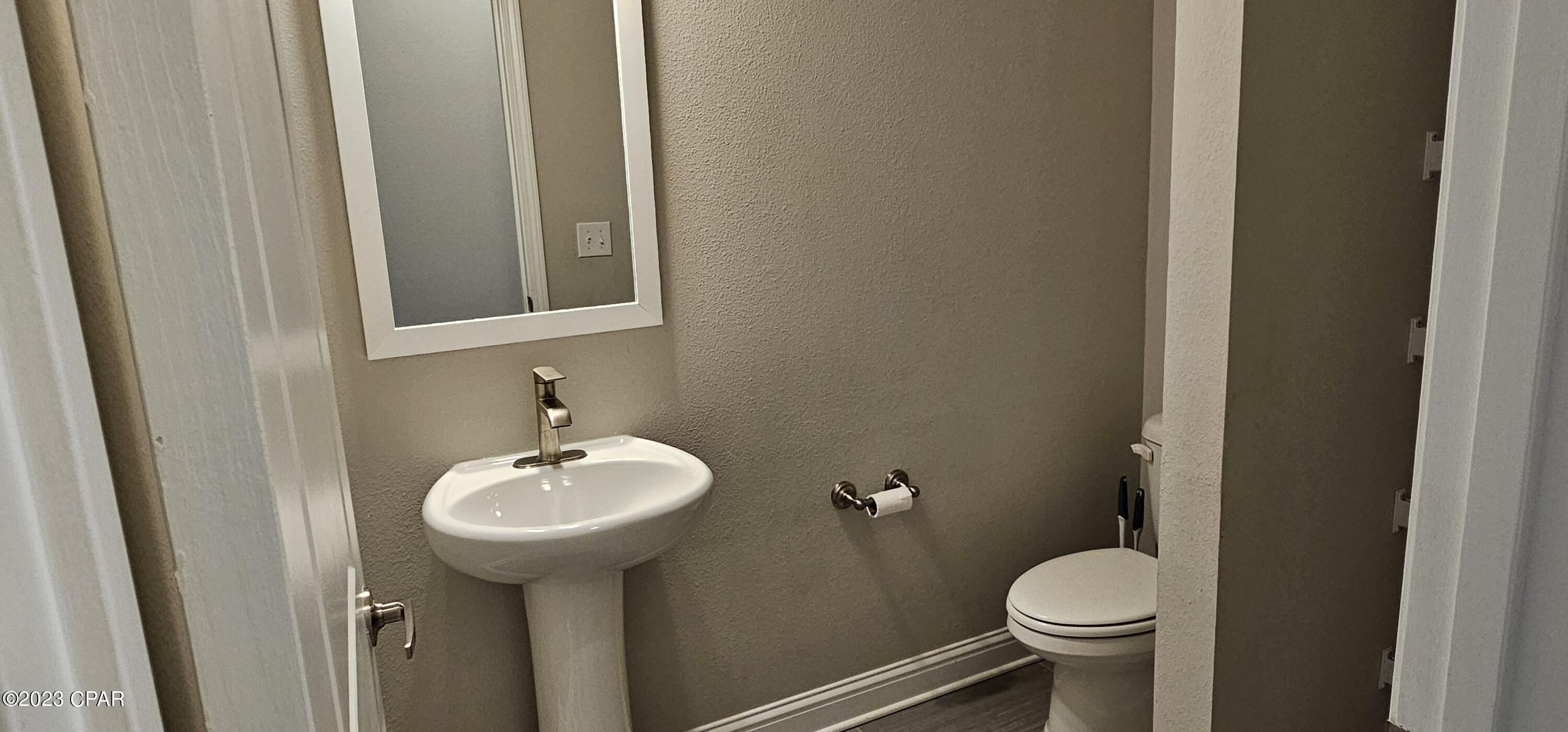 [No Recorded Subdiv] - Residential Lease