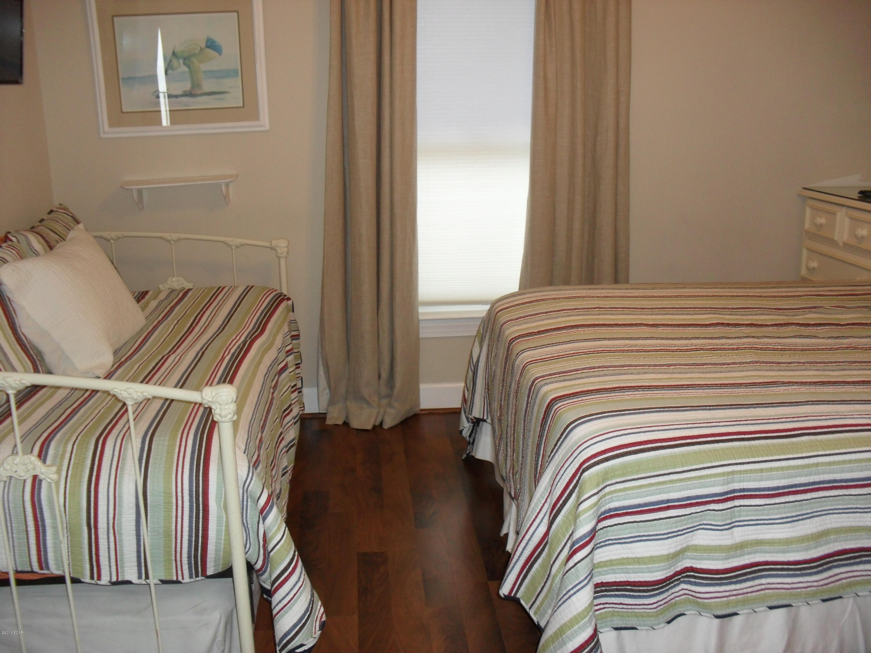 Twin Palms Resort - Residential