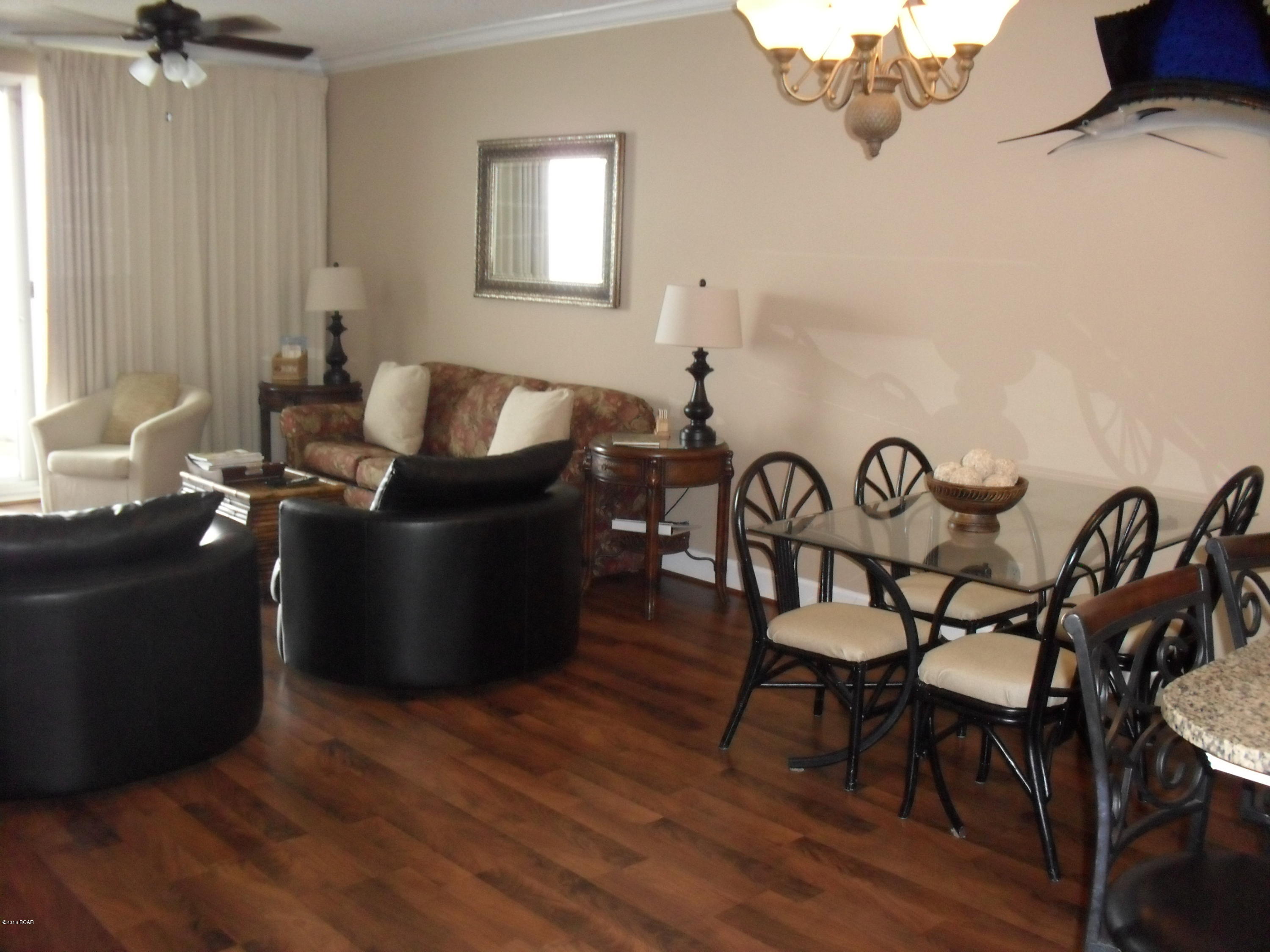 Twin Palms Resort - Residential