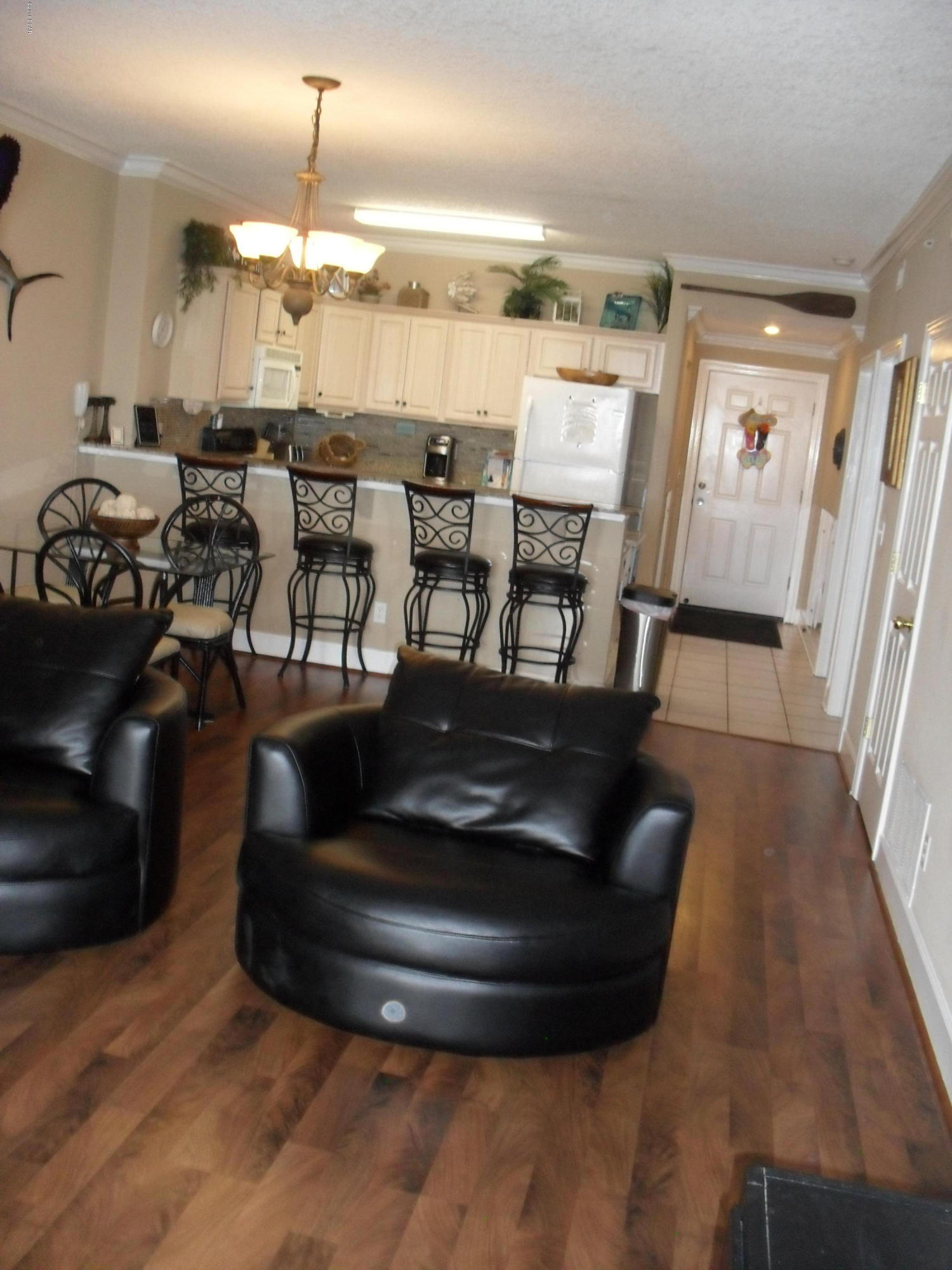 Twin Palms Resort - Residential