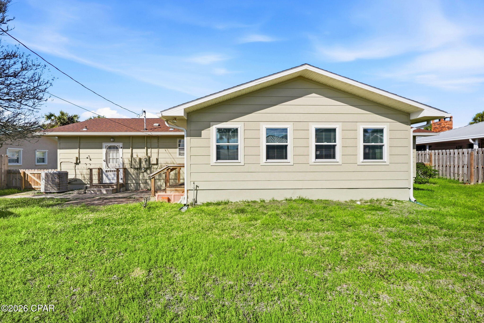 Santa Monica Beach - Residential