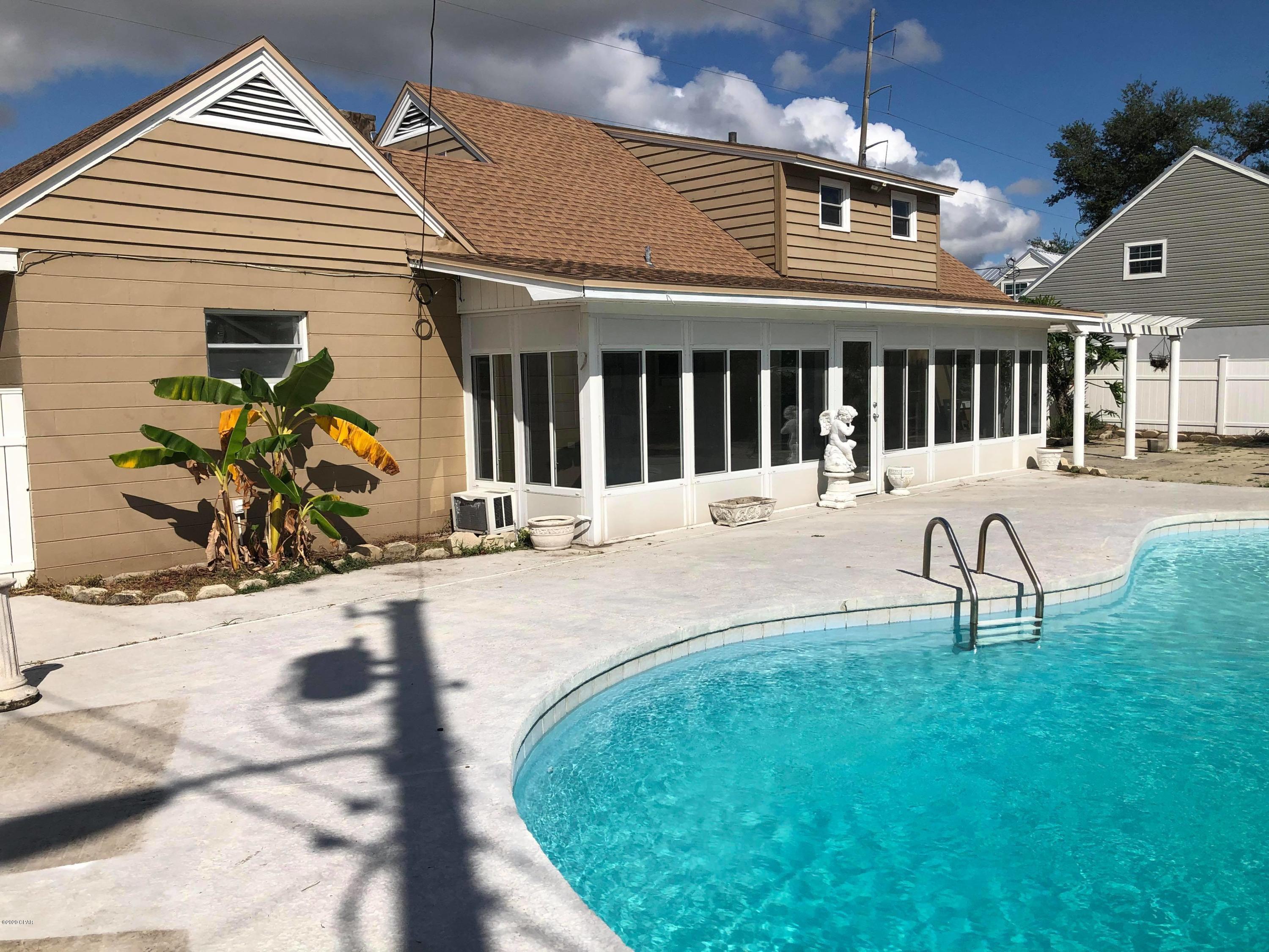 Lake Drive Heights - Residential