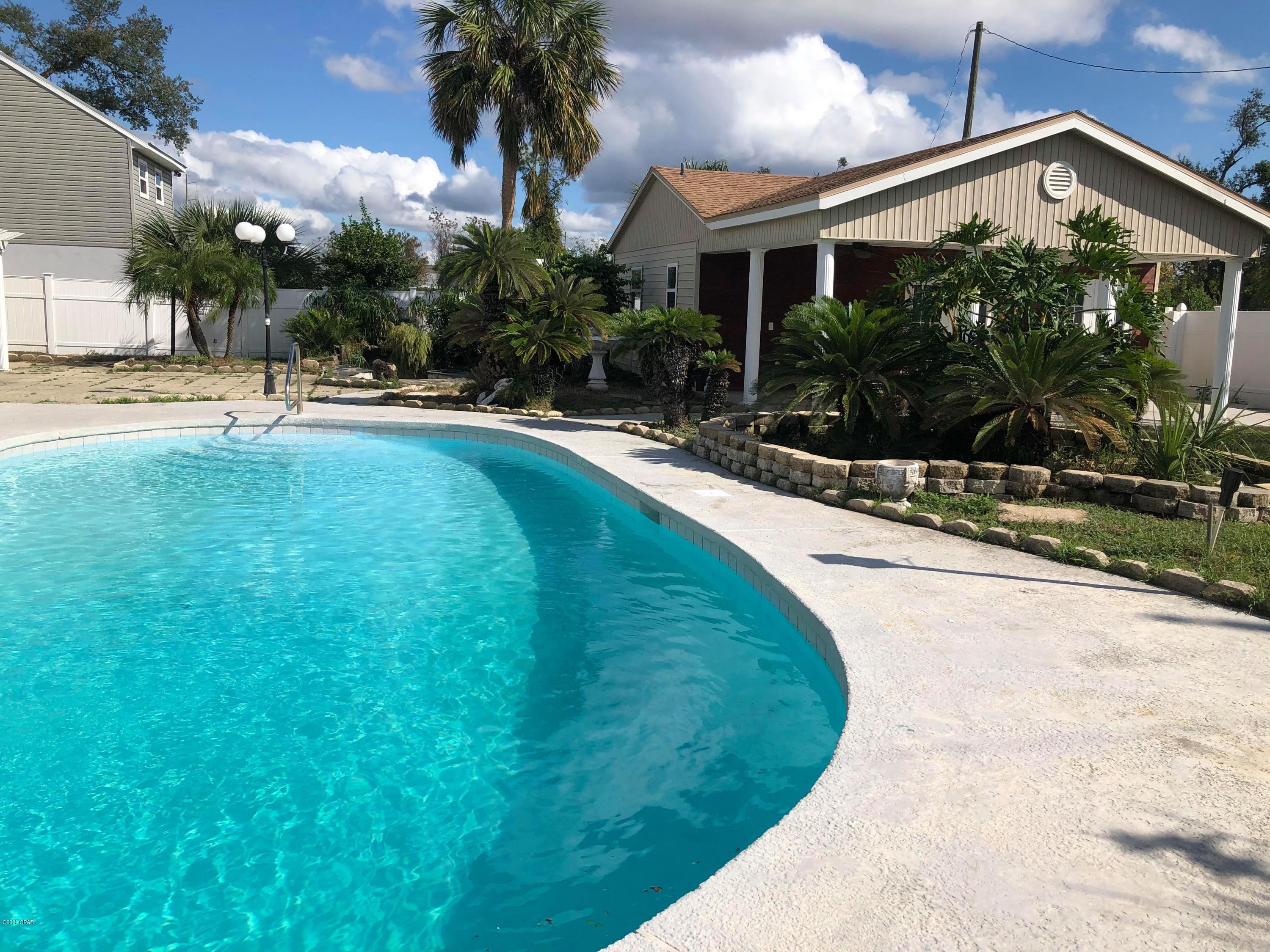 Lake Drive Heights - Residential