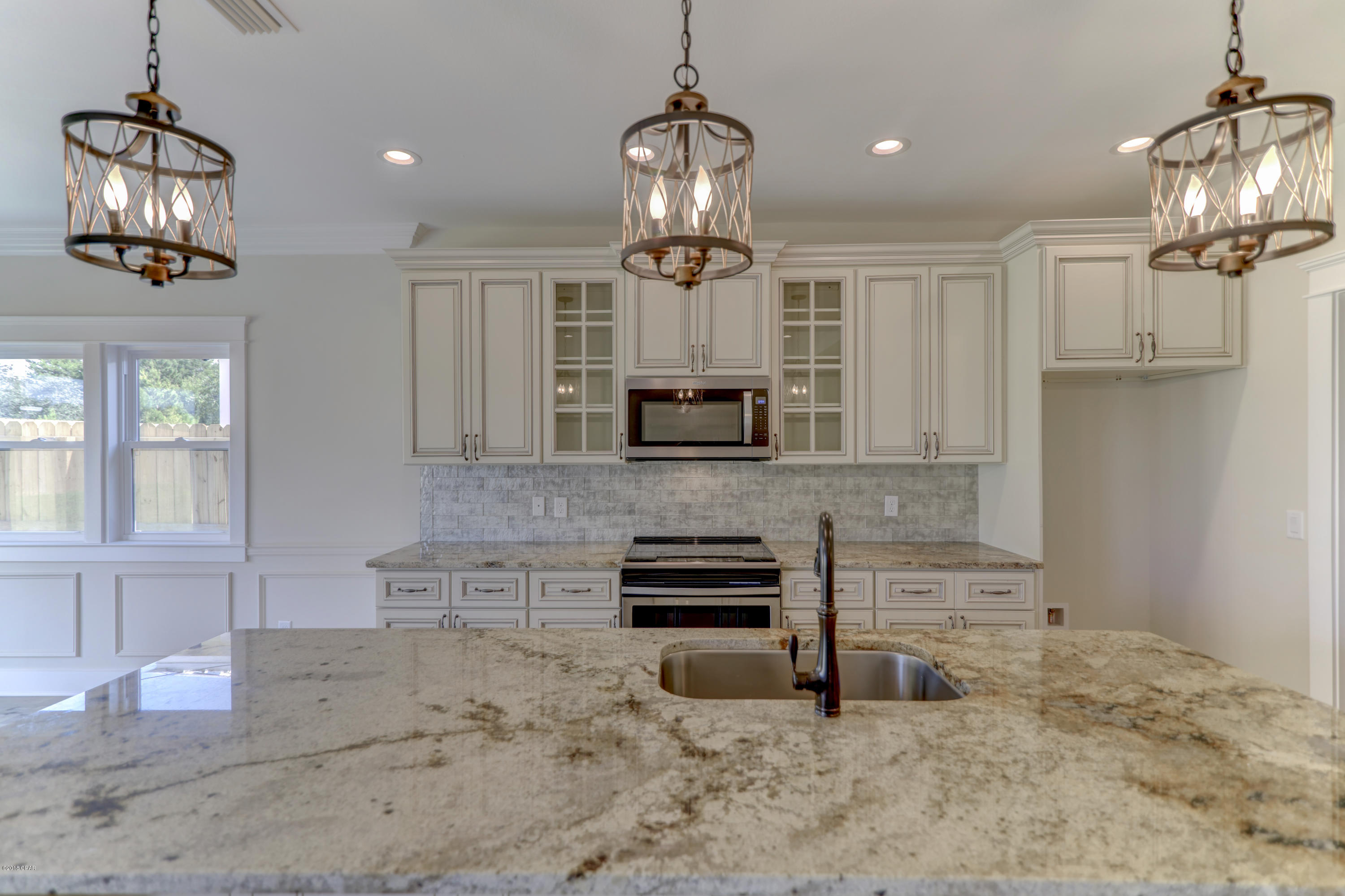 Laguna Beach Plaza - Residential