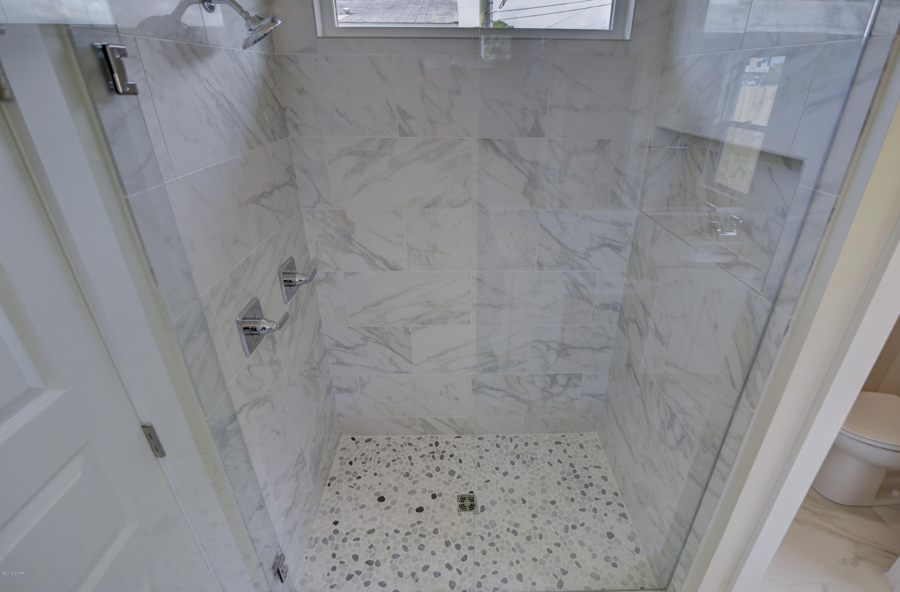 Laguna Beach Plaza - Residential