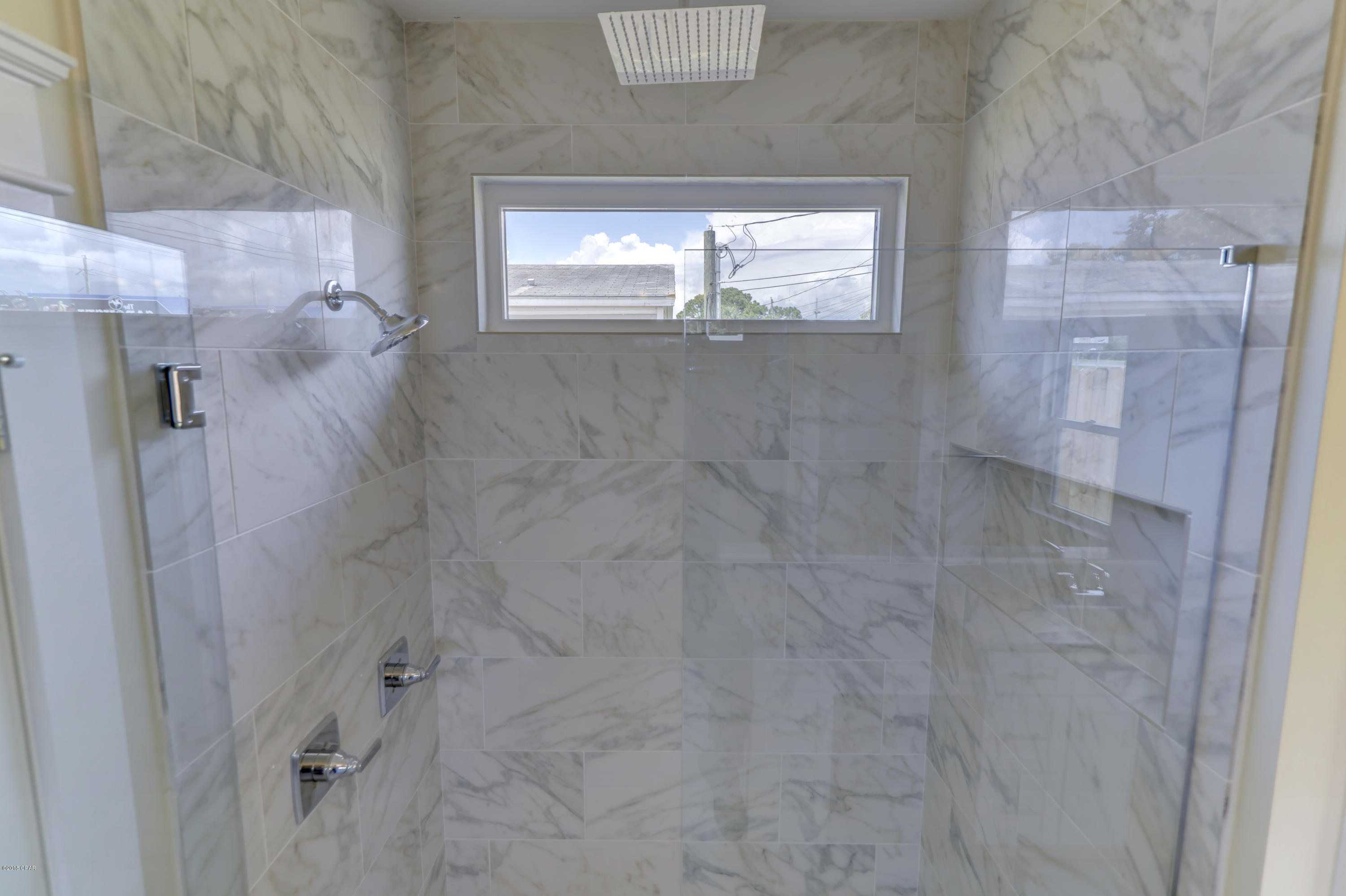 Laguna Beach Plaza - Residential