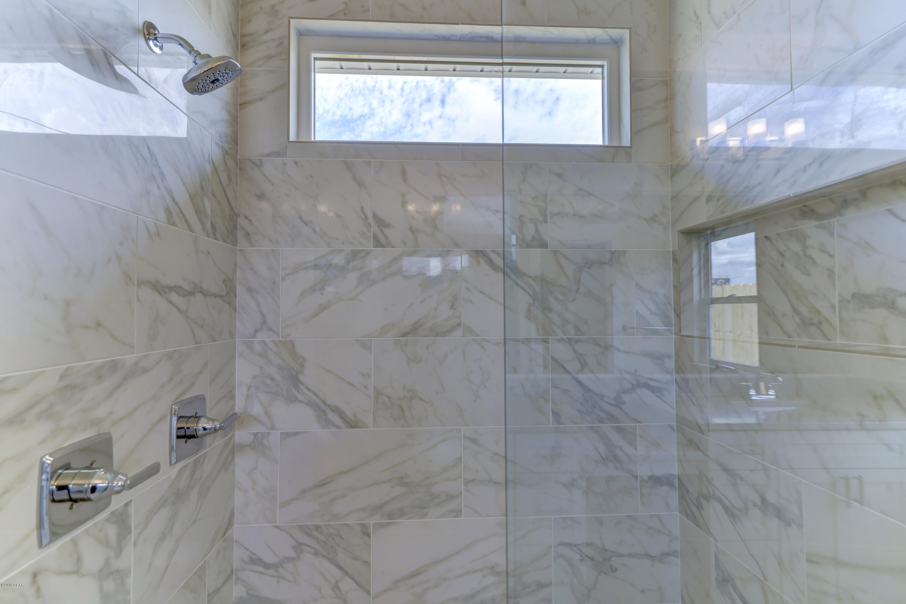 Laguna Beach Plaza - Residential