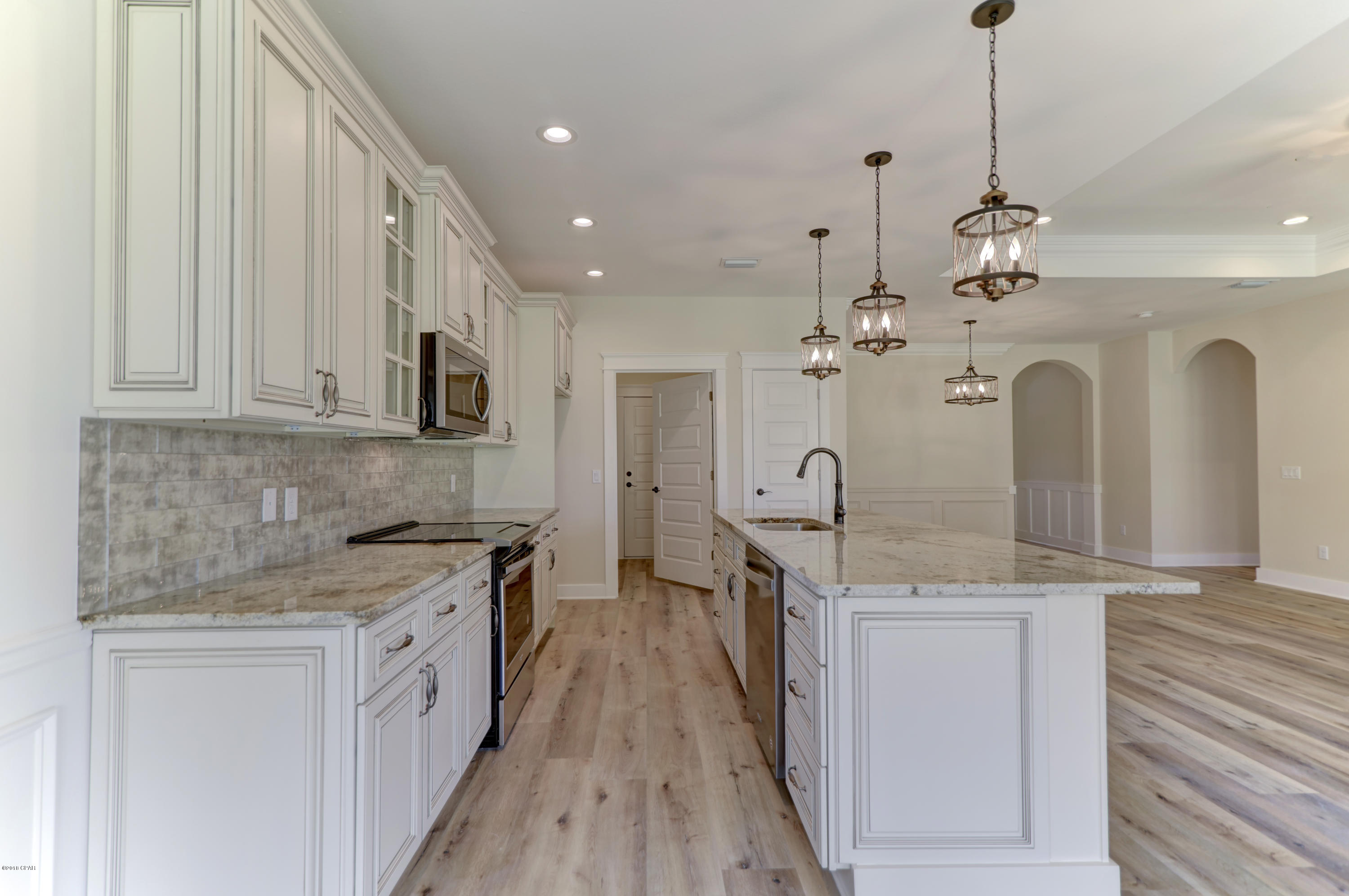 Laguna Beach Plaza - Residential