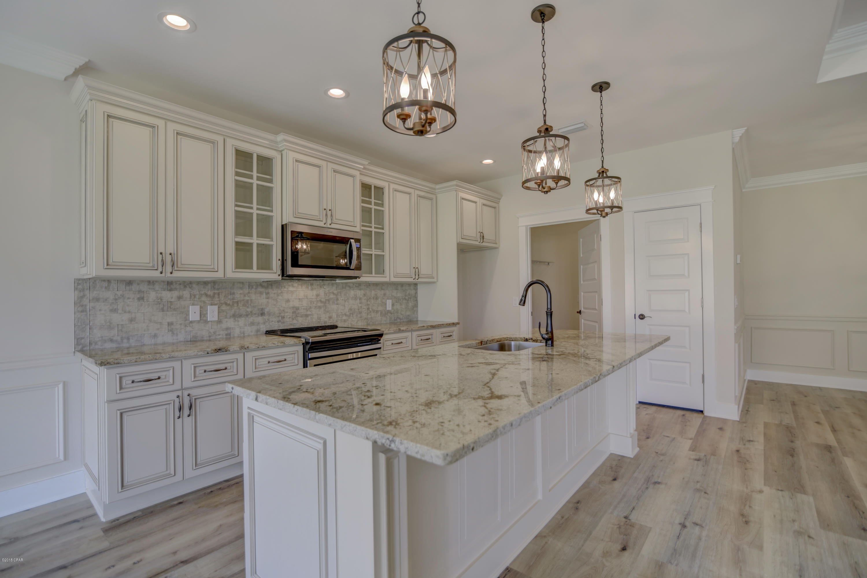 Laguna Beach Plaza - Residential