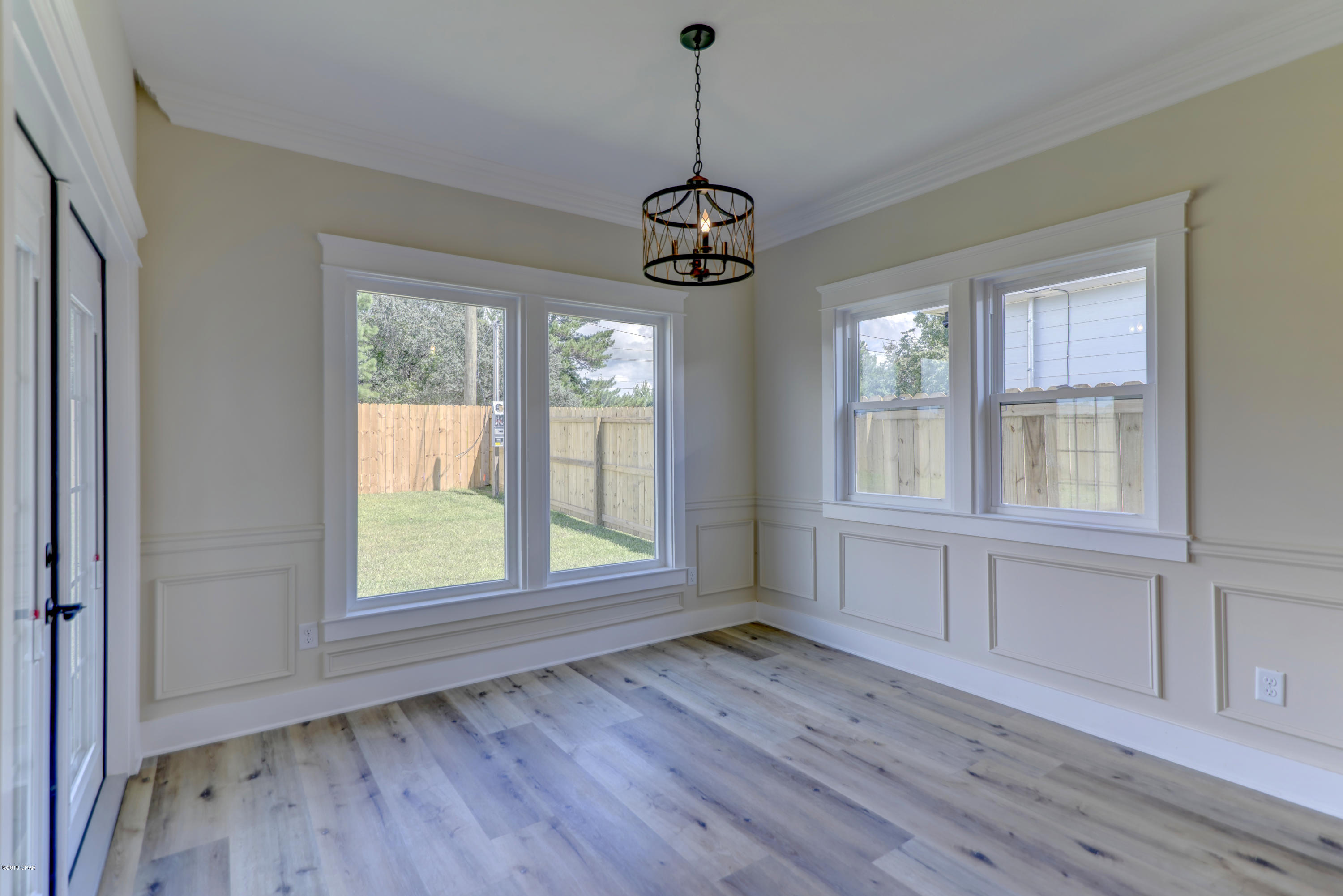 Laguna Beach Plaza - Residential