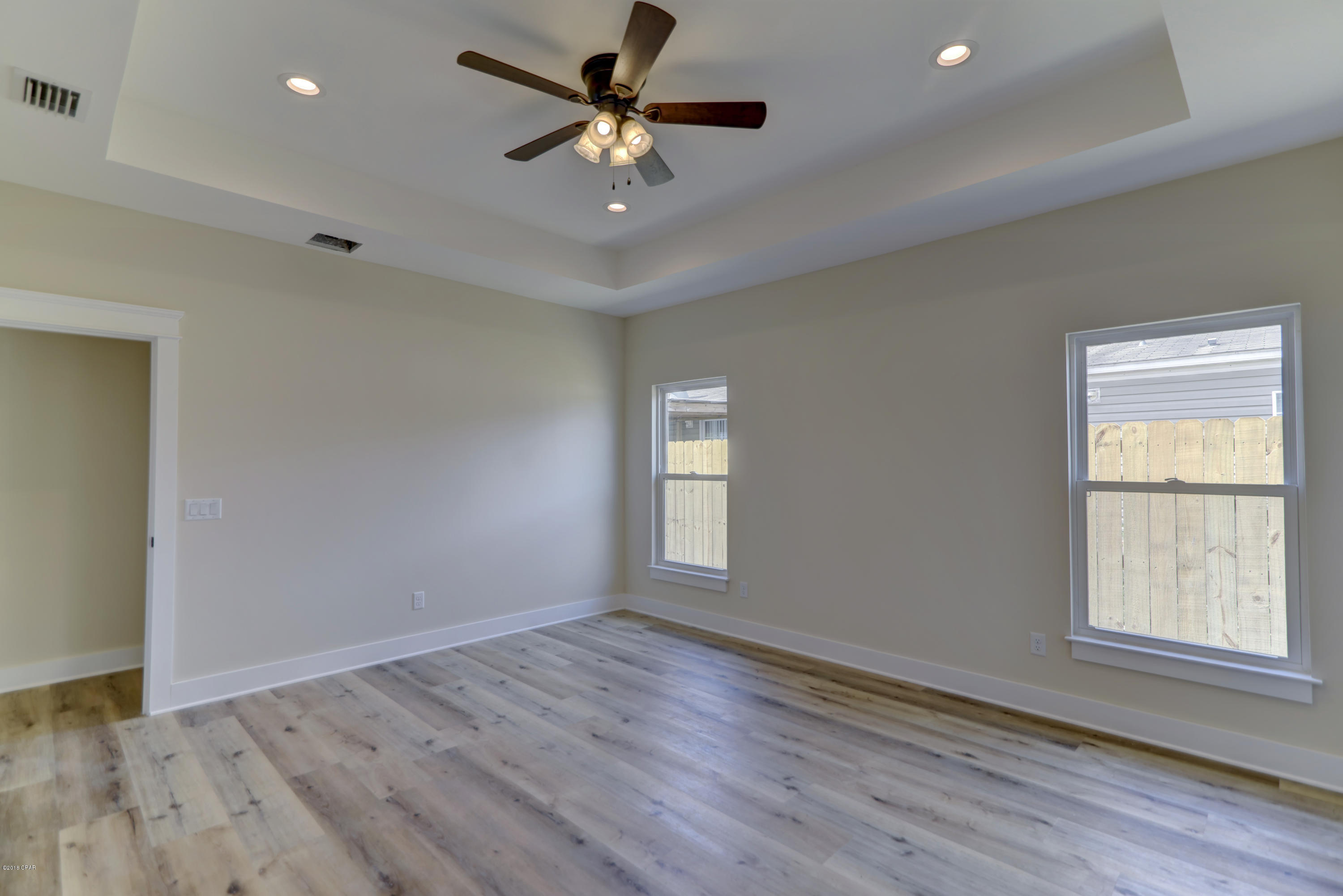 Laguna Beach Plaza - Residential