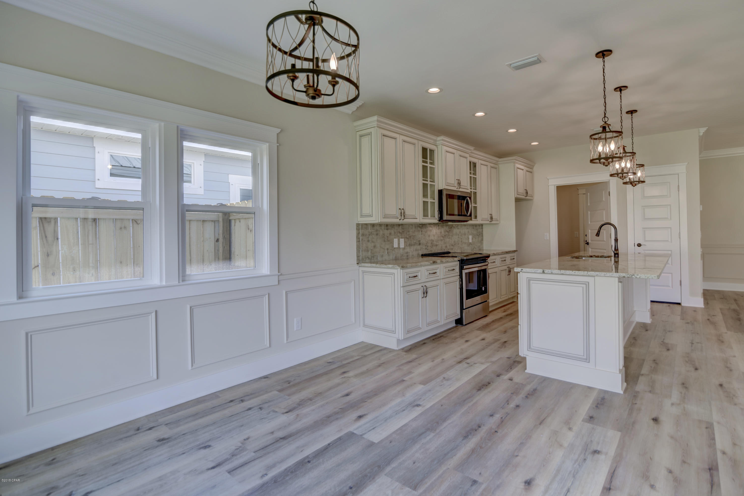 Laguna Beach Plaza - Residential