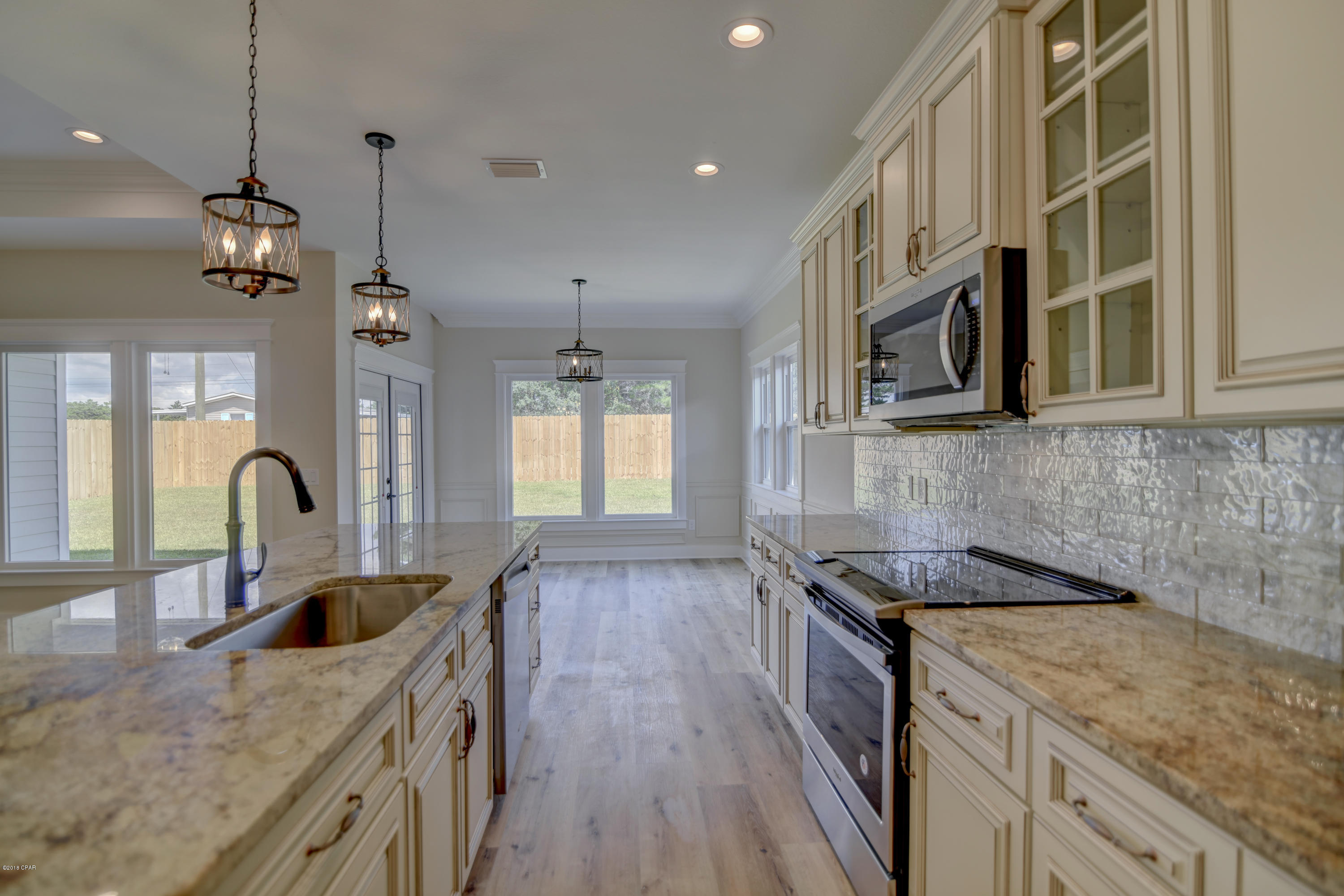 Laguna Beach Plaza - Residential