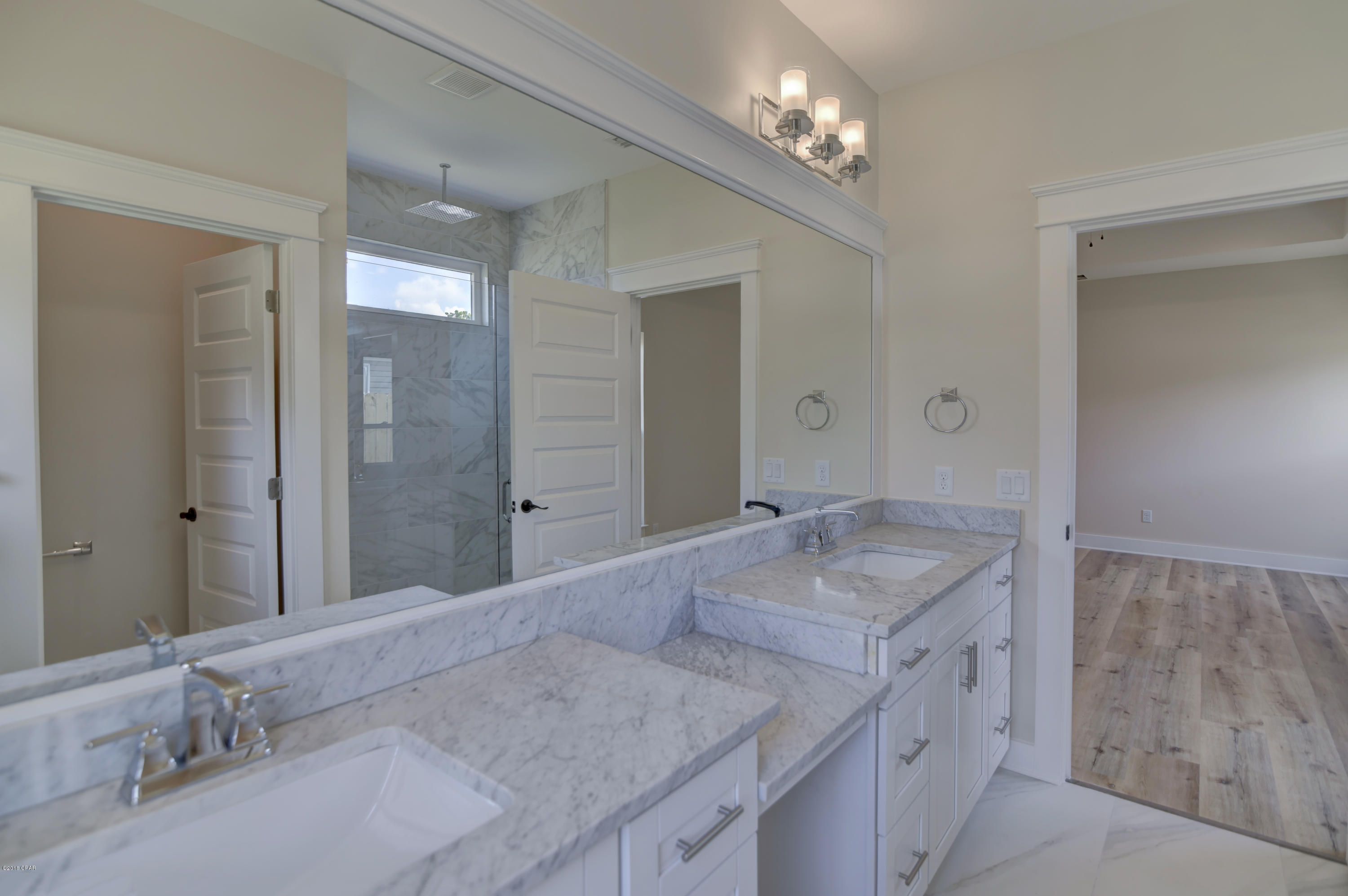 Laguna Beach Plaza - Residential