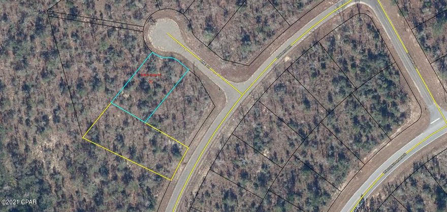 Great lot in Sunny Hills subdivision. Sunny Hills has nice lakes for boating, swimming, and fishing along with a golf course and is located just 30 mins from Panama City Beach. No hoa fees but there is a $31.91 MSBU fee added to property taxes yearly. Deed restrictions, no mobile homes.