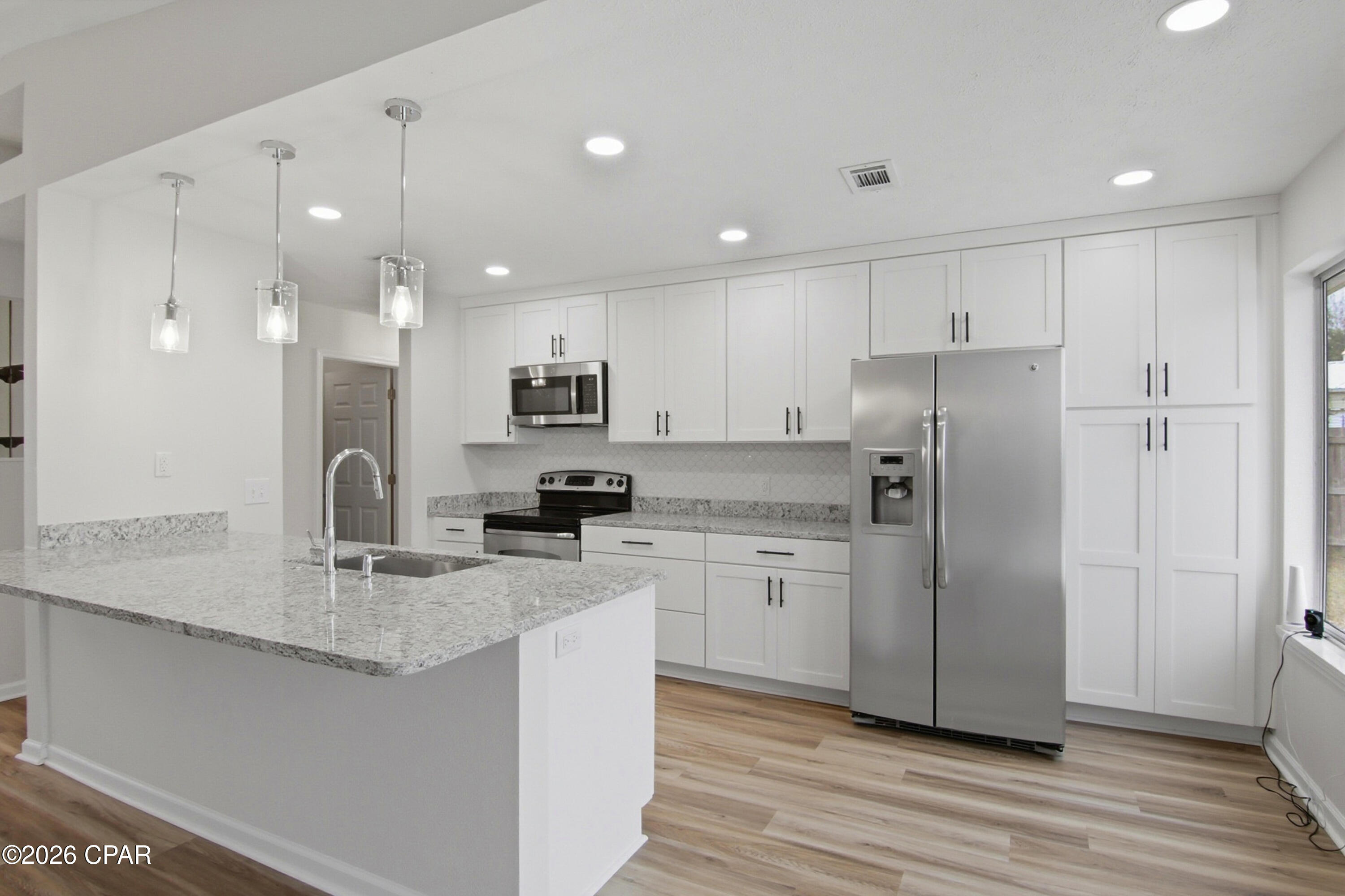 Fmw's Del Add To Lynn Haven - Residential