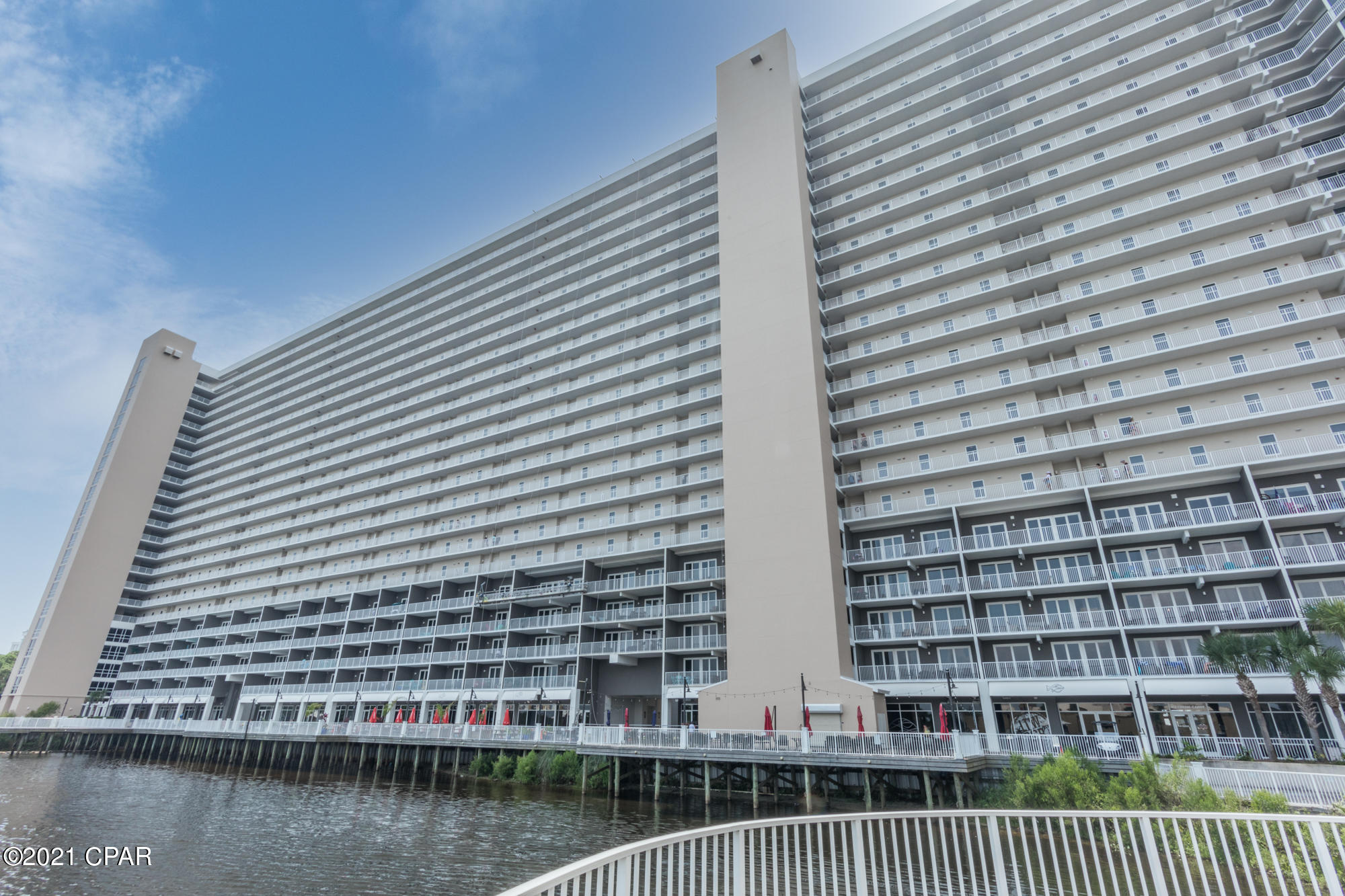 Laketown Wharf - Residential