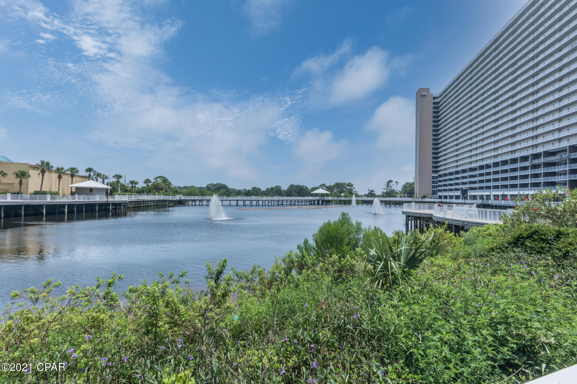 Laketown Wharf - Residential