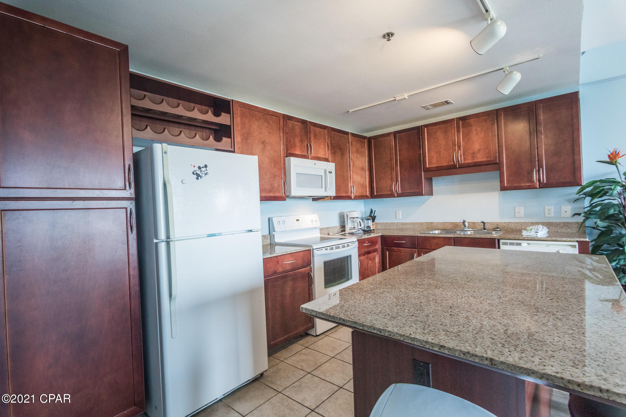 Laketown Wharf - Residential