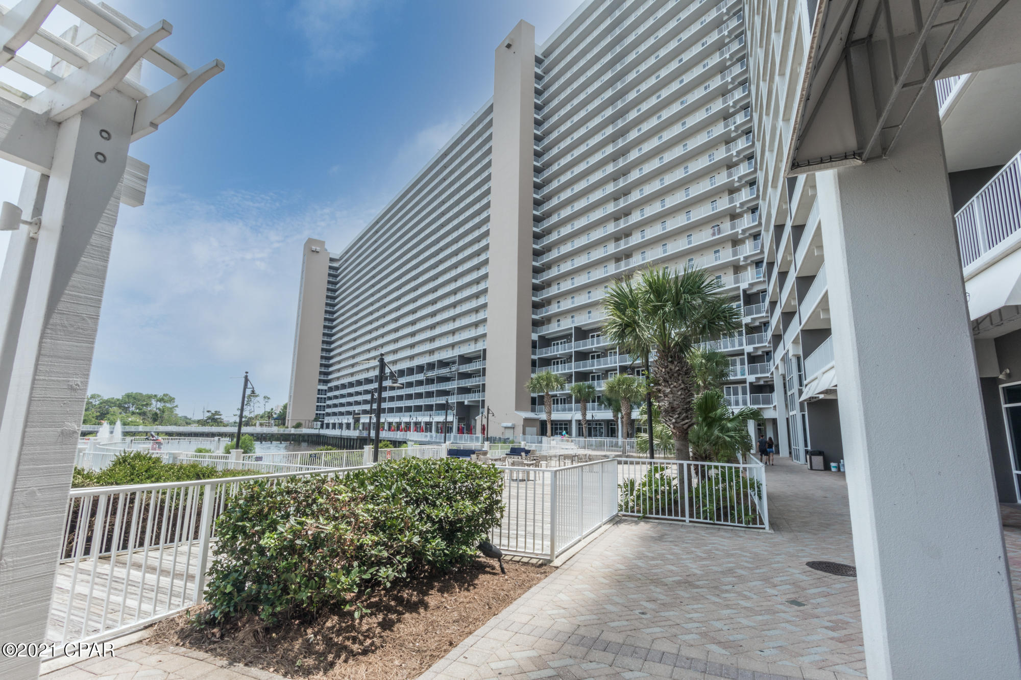 Laketown Wharf - Residential