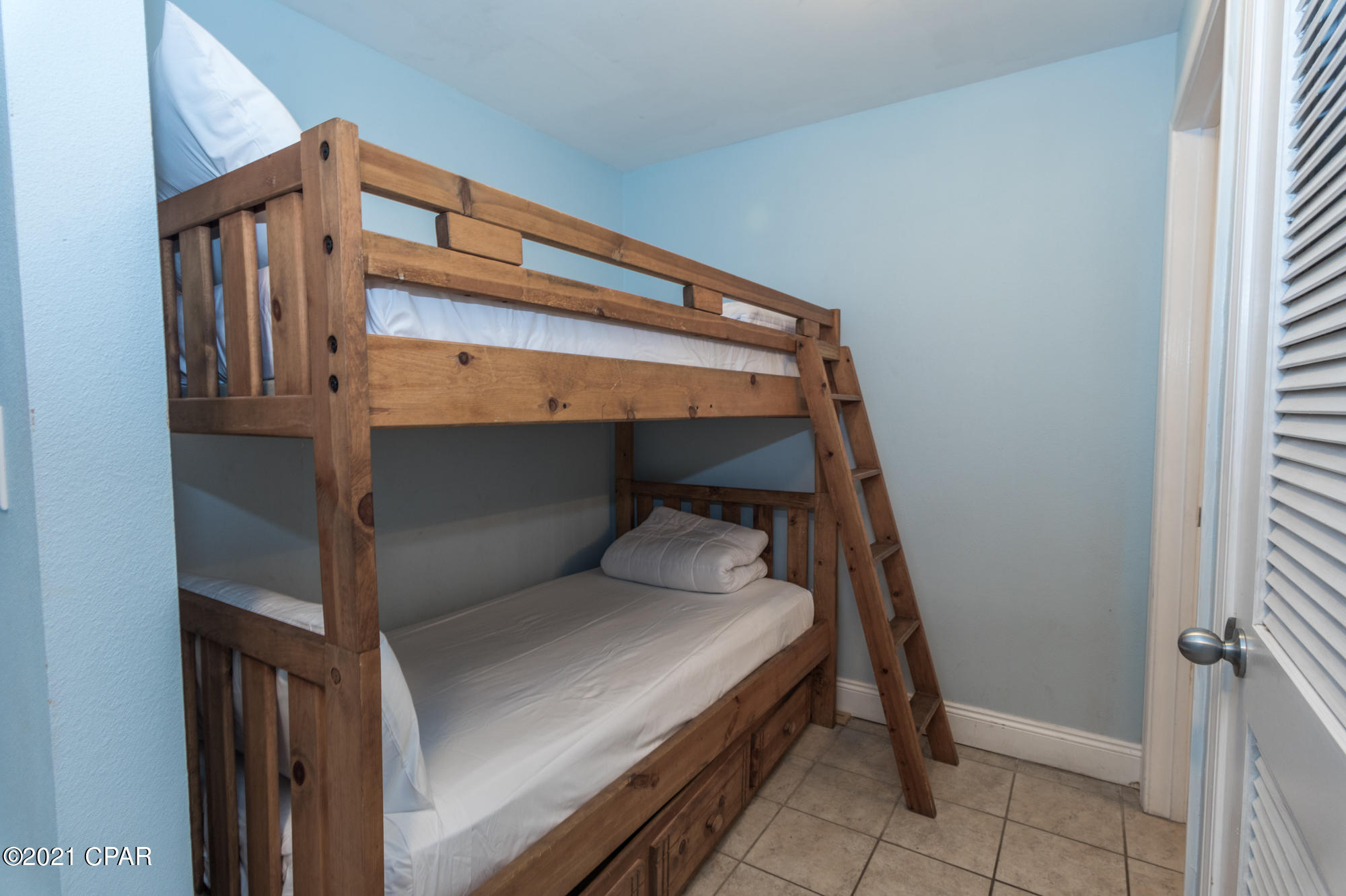 Laketown Wharf - Residential