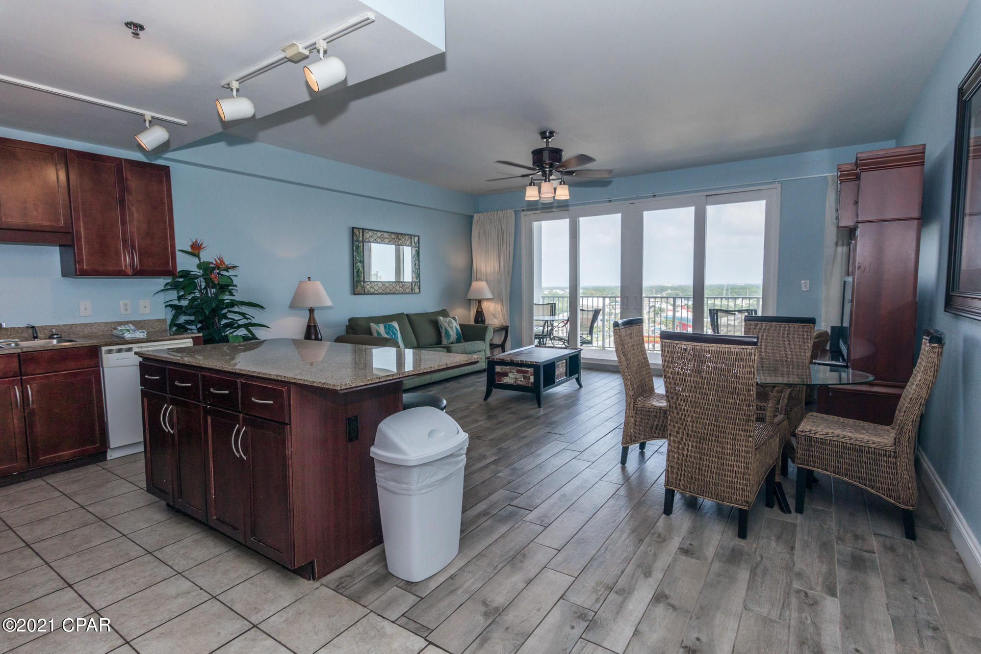 Laketown Wharf - Residential