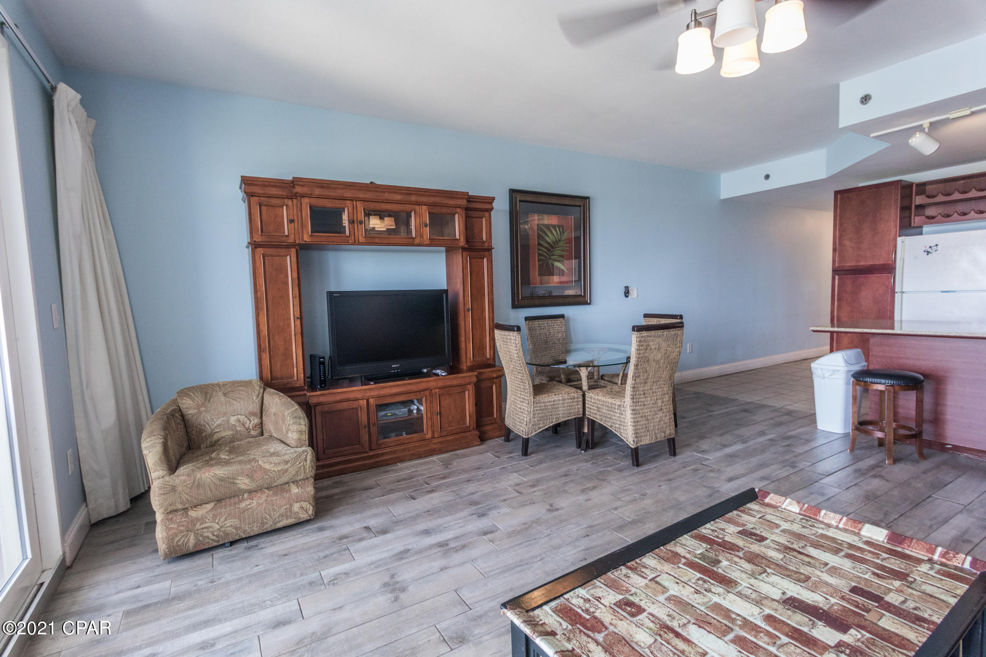 Laketown Wharf - Residential