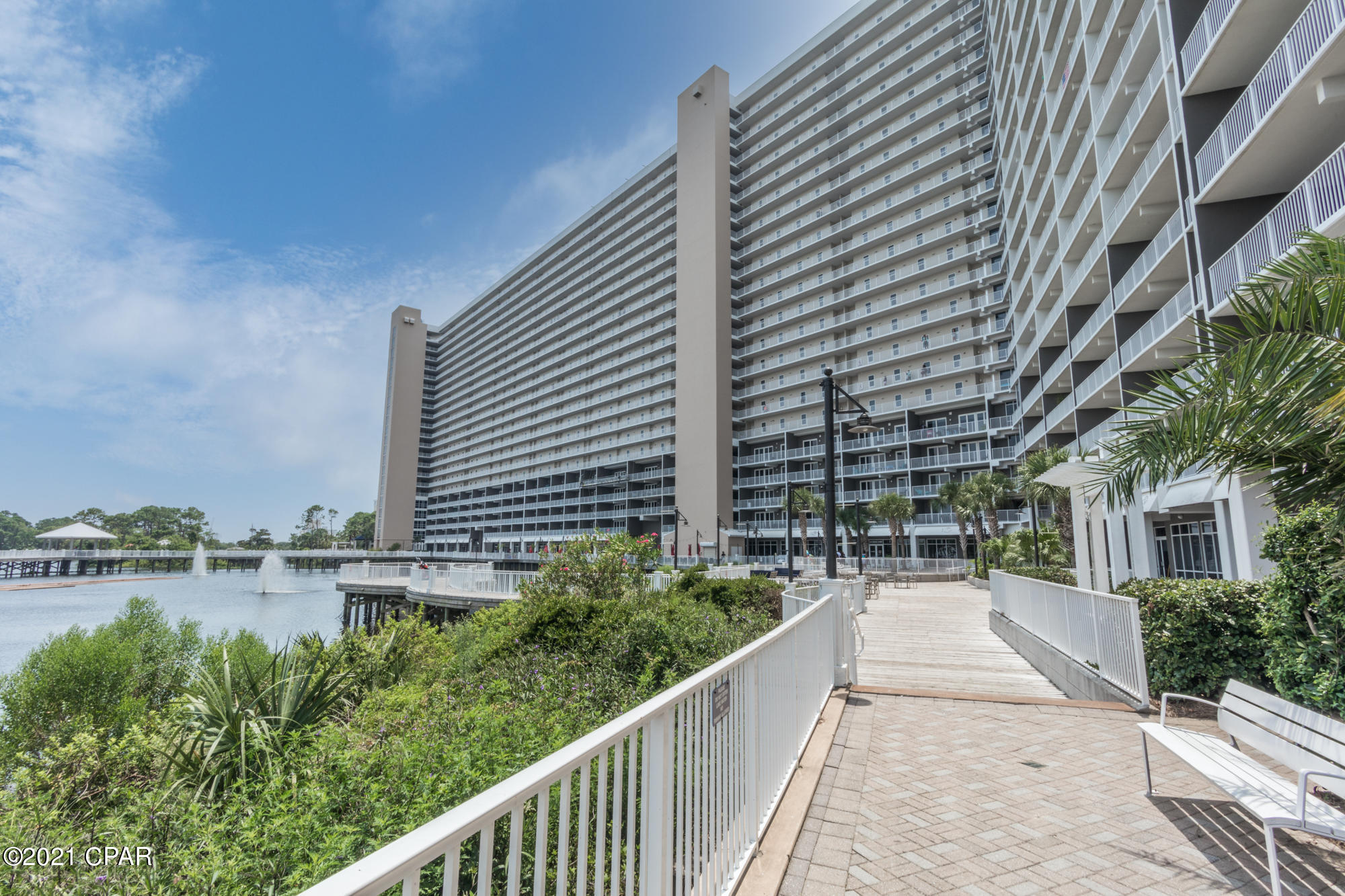 Laketown Wharf - Residential