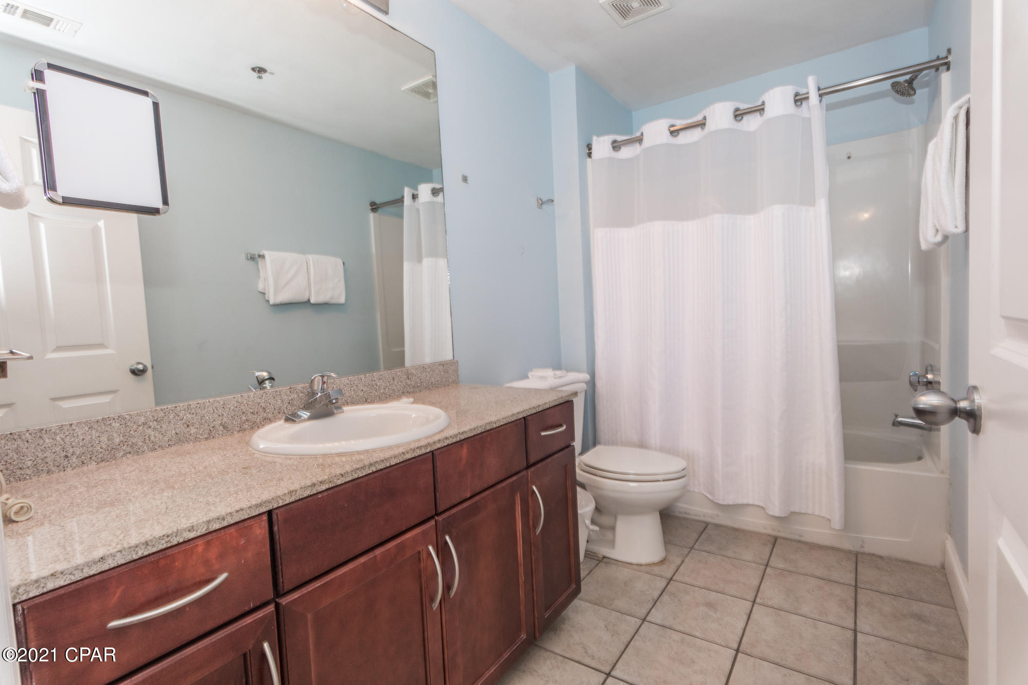 Laketown Wharf - Residential