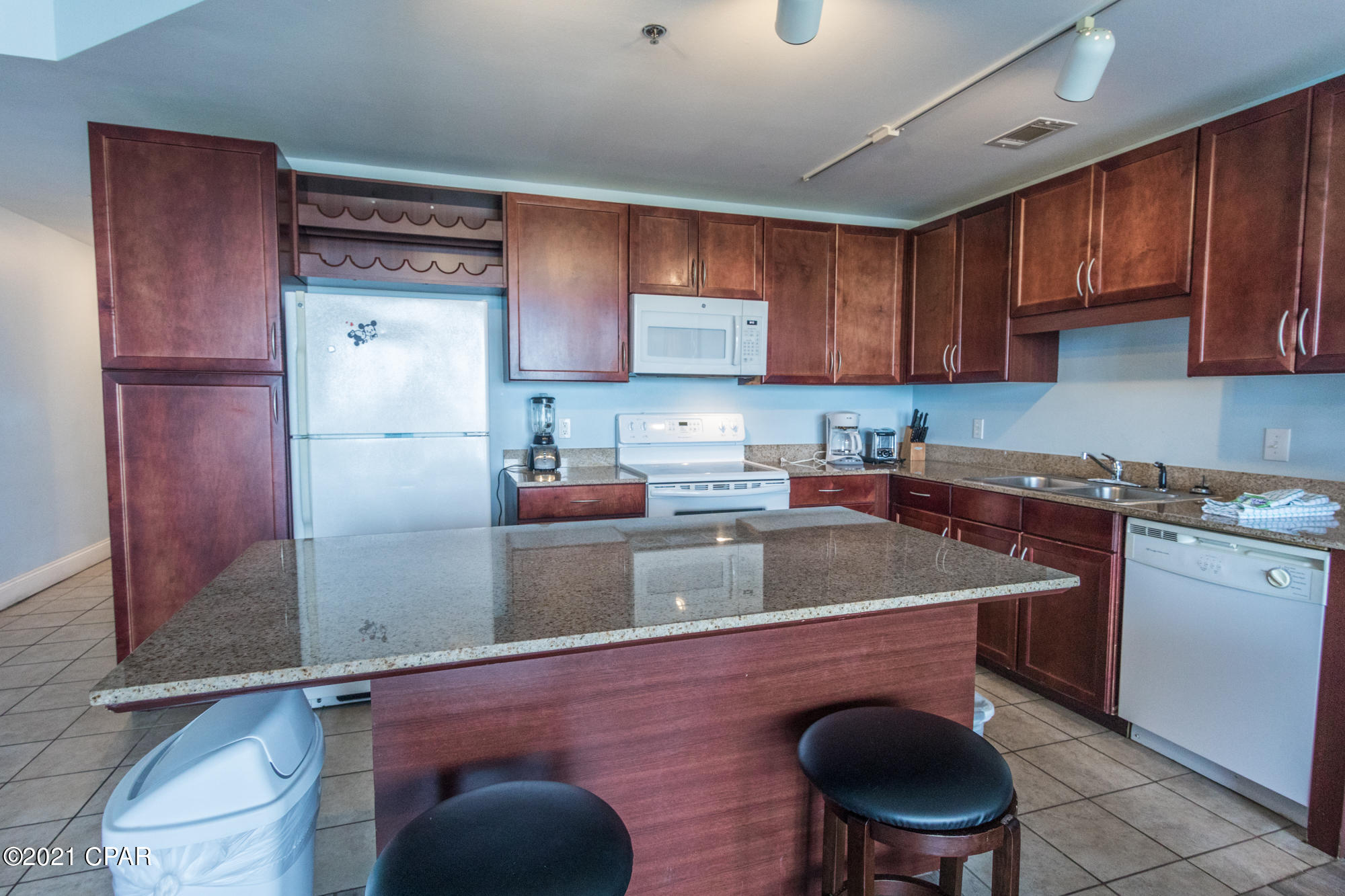 Laketown Wharf - Residential