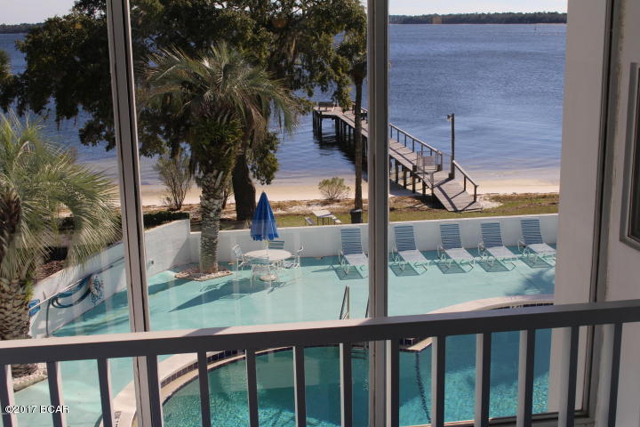 Bay Club Condo Ph 2 - Residential