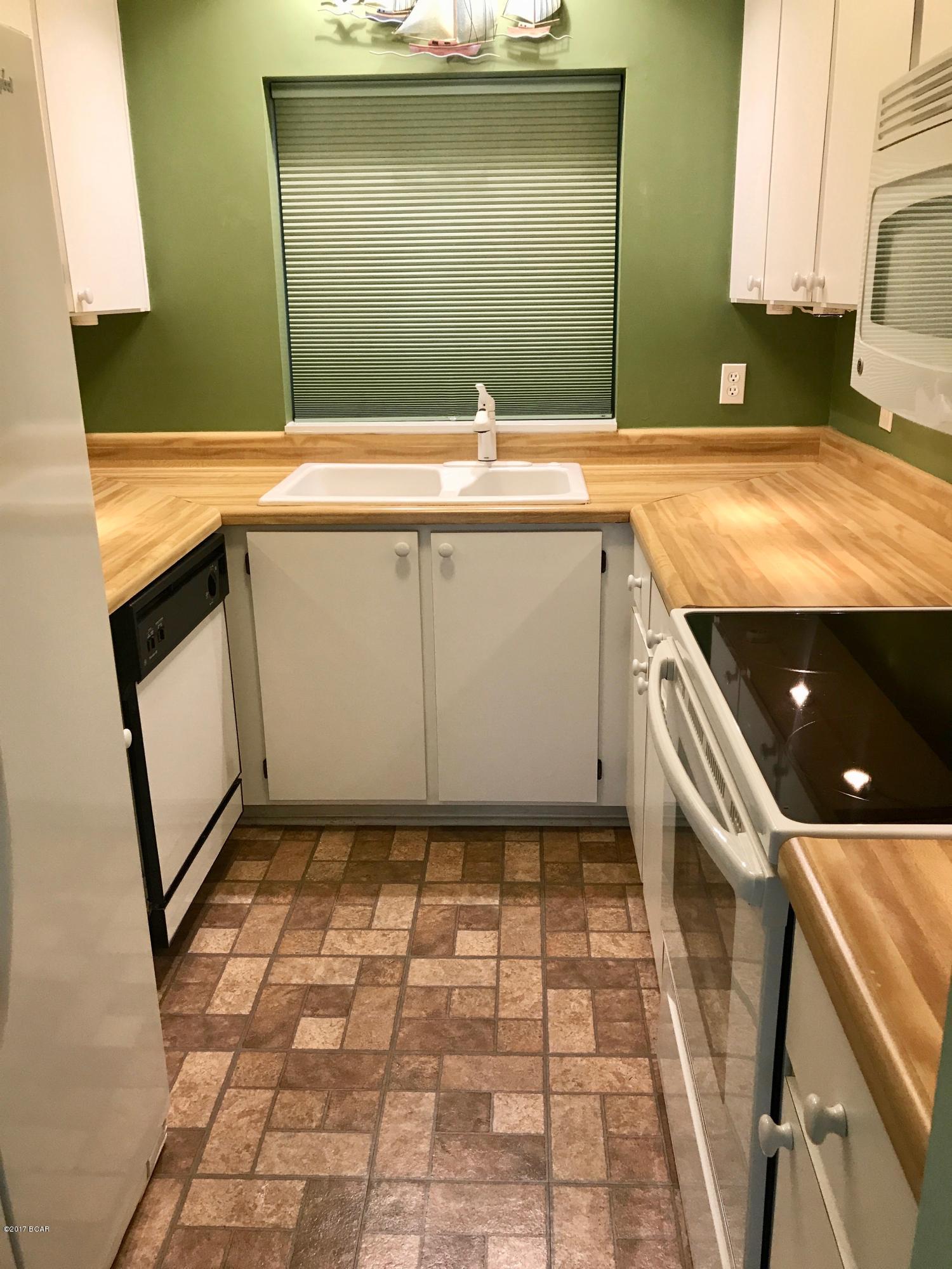 Bay Club Condo Ph 2 - Residential