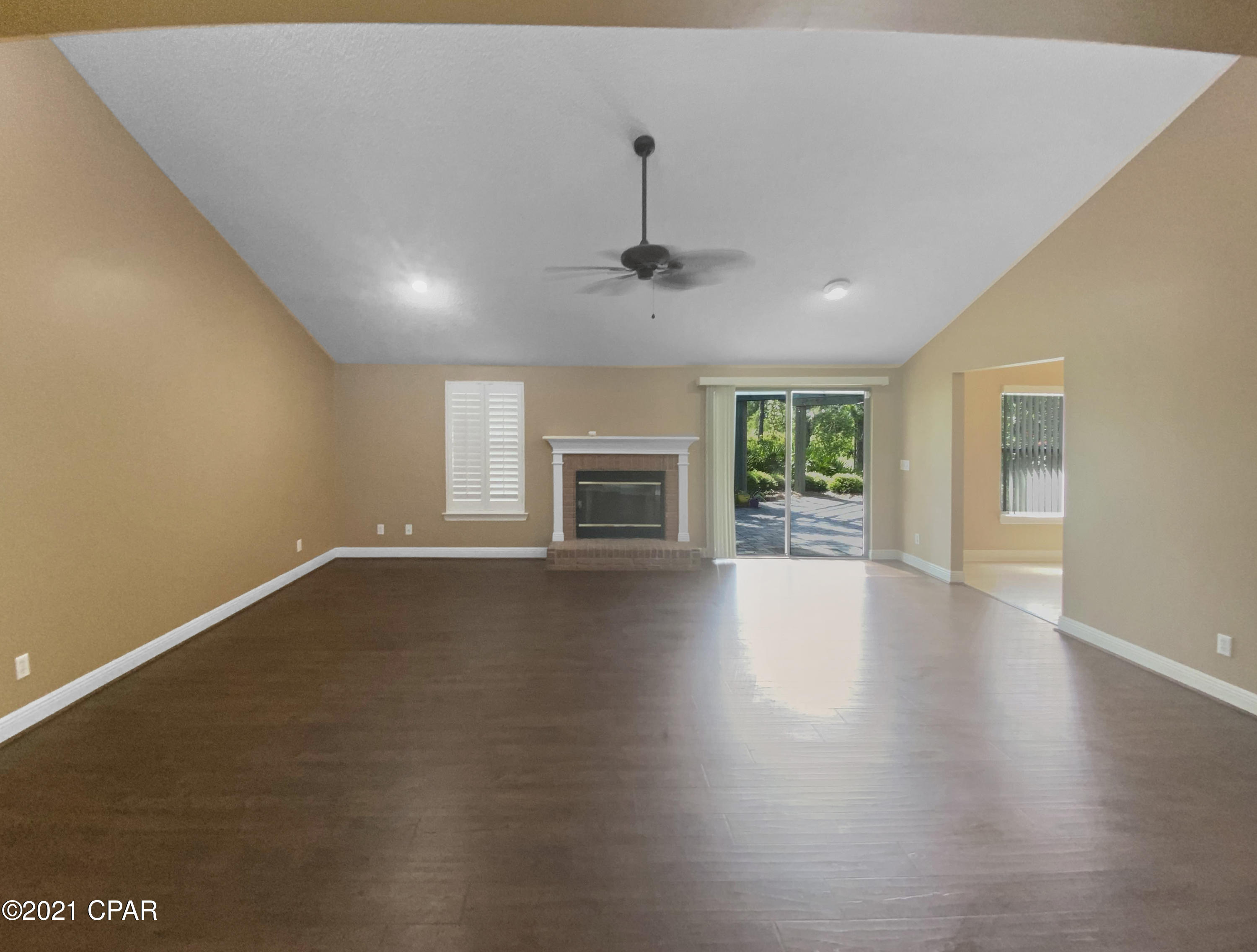 Colony Club - Residential