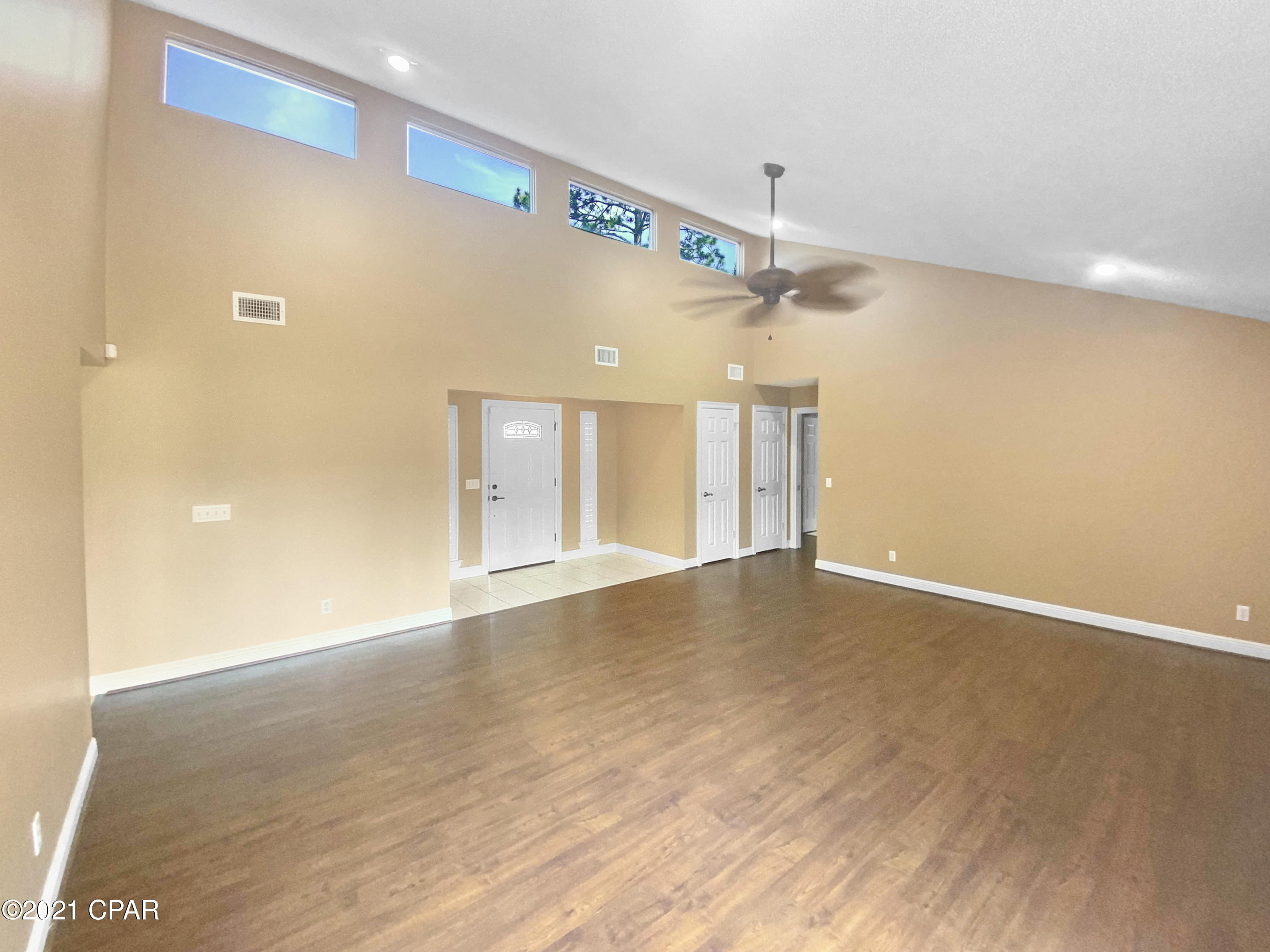 Colony Club - Residential