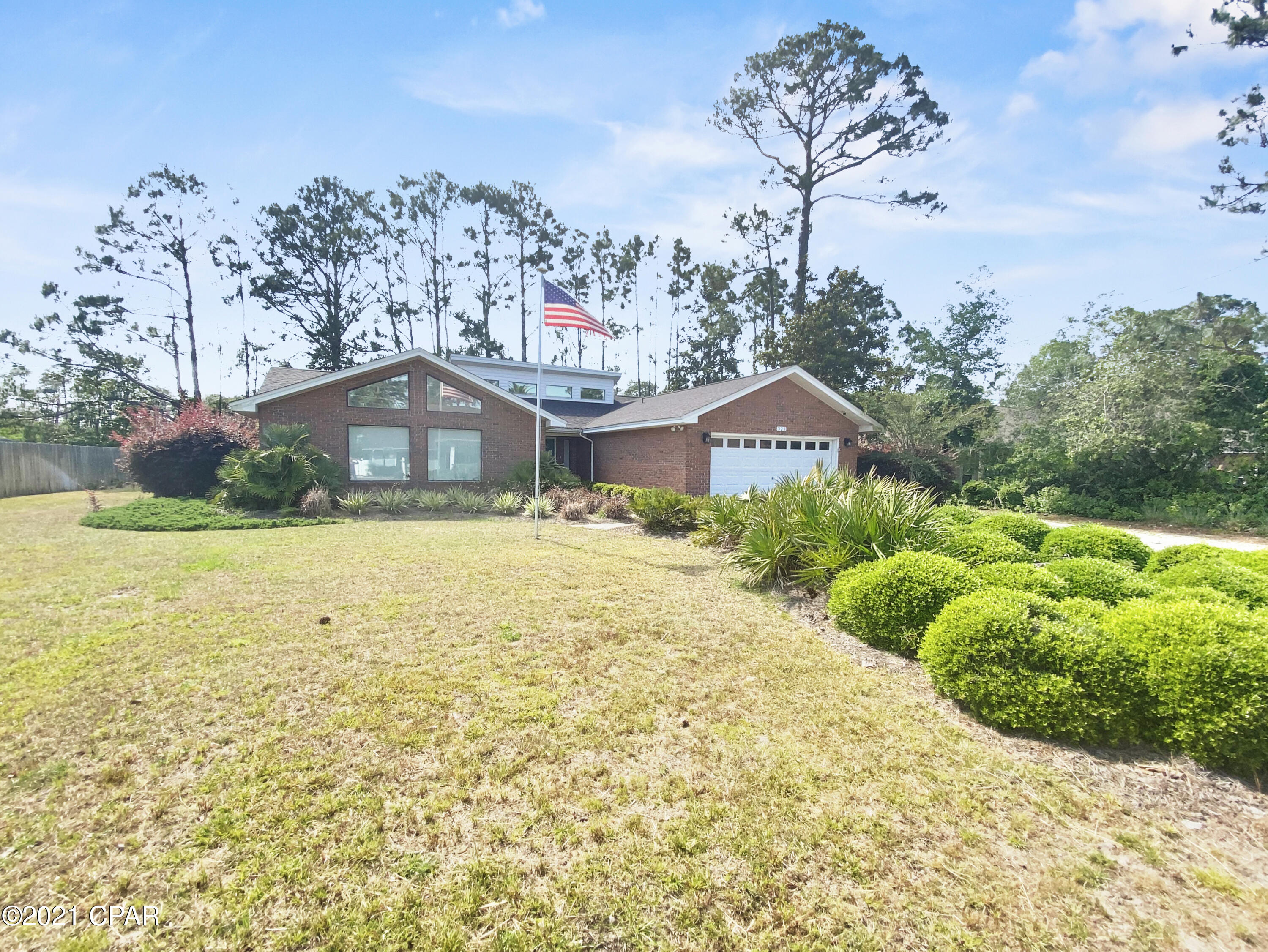 Colony Club - Residential