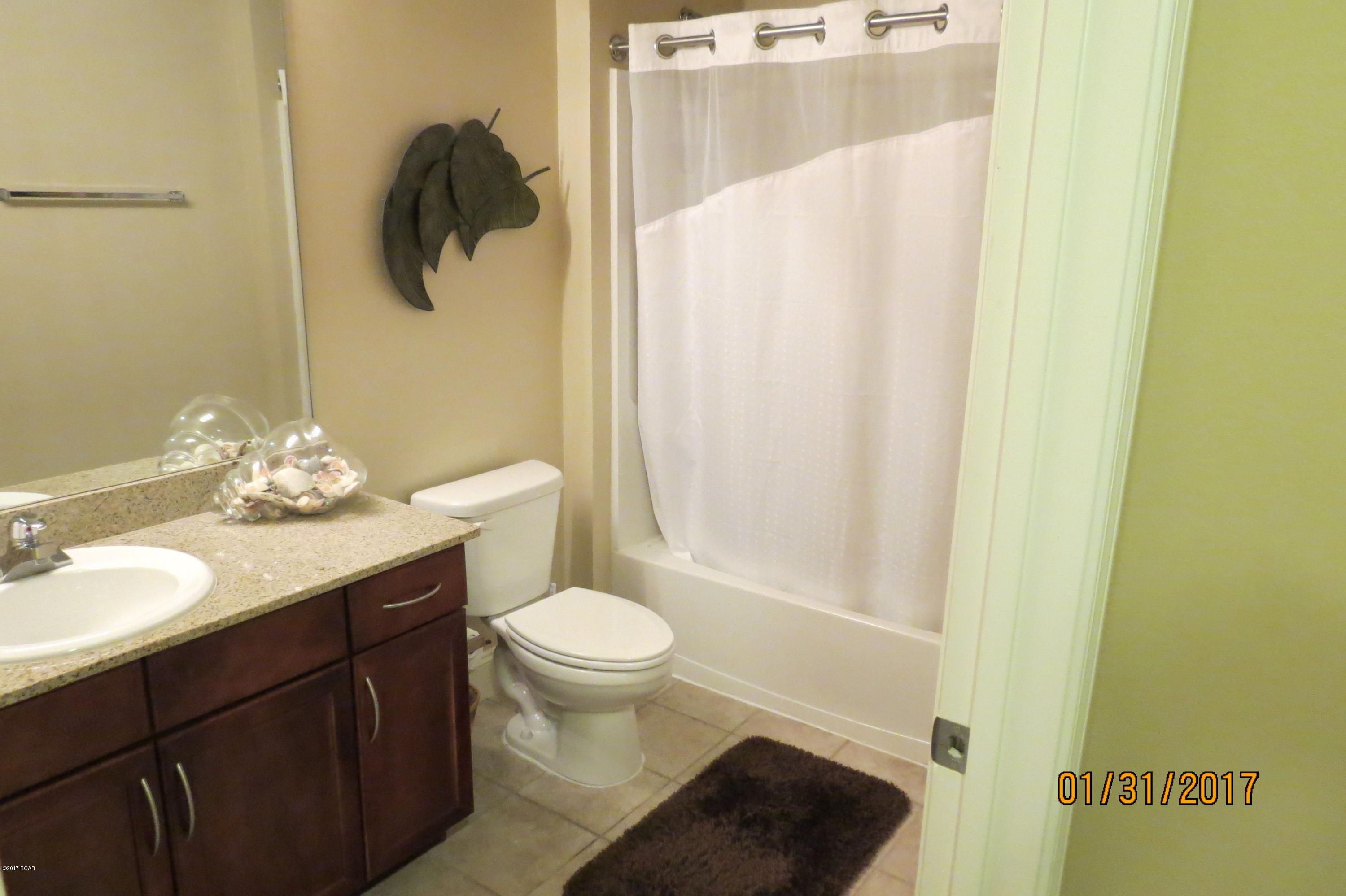 Laketown Wharf - Residential