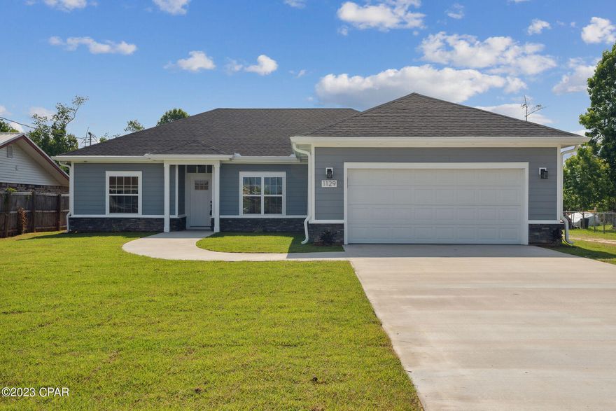 Welcome to this beautiful 3 bedroom, 2 bathroom home located in a desirable neighborhood. This home offers a spacious backyard with plenty of room for outdoor activities.

The interior of the home features an island kitchen with stainless steel appliances, perfect for entertaining. The kitchen opens up to a cozy living room with plenty of natural light. The bedrooms are all generously sized and offer plenty of storage space.

The master bedroom features an en suite bathroom with a large soaking tub and separate shower. The other two bedrooms share a full bathroom.

This home also offers a large two-car garage with plenty of storage space. The backyard is perfect for outdoor entertaining with a large patio and plenty of room for a garden.

This home is perfect for anyone looking for a spacious and comfortable place to call home. With its convenient location and modern amenities, this home is sure to please. Don't miss out on this great opportunity!