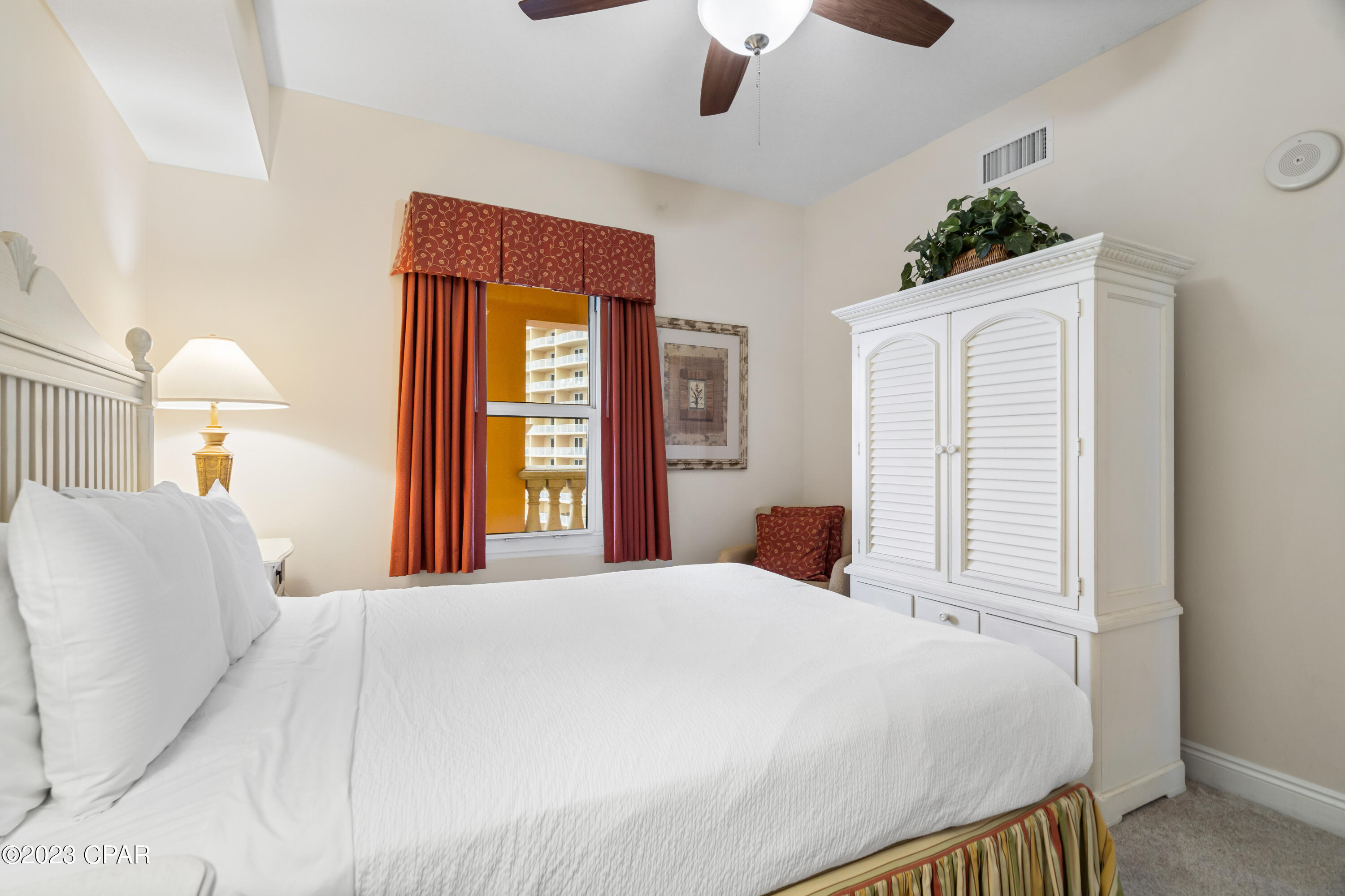 Calypso Towers II - Residential