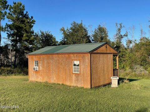 A home in Grand Ridge