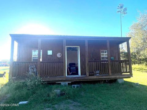 A home in Grand Ridge