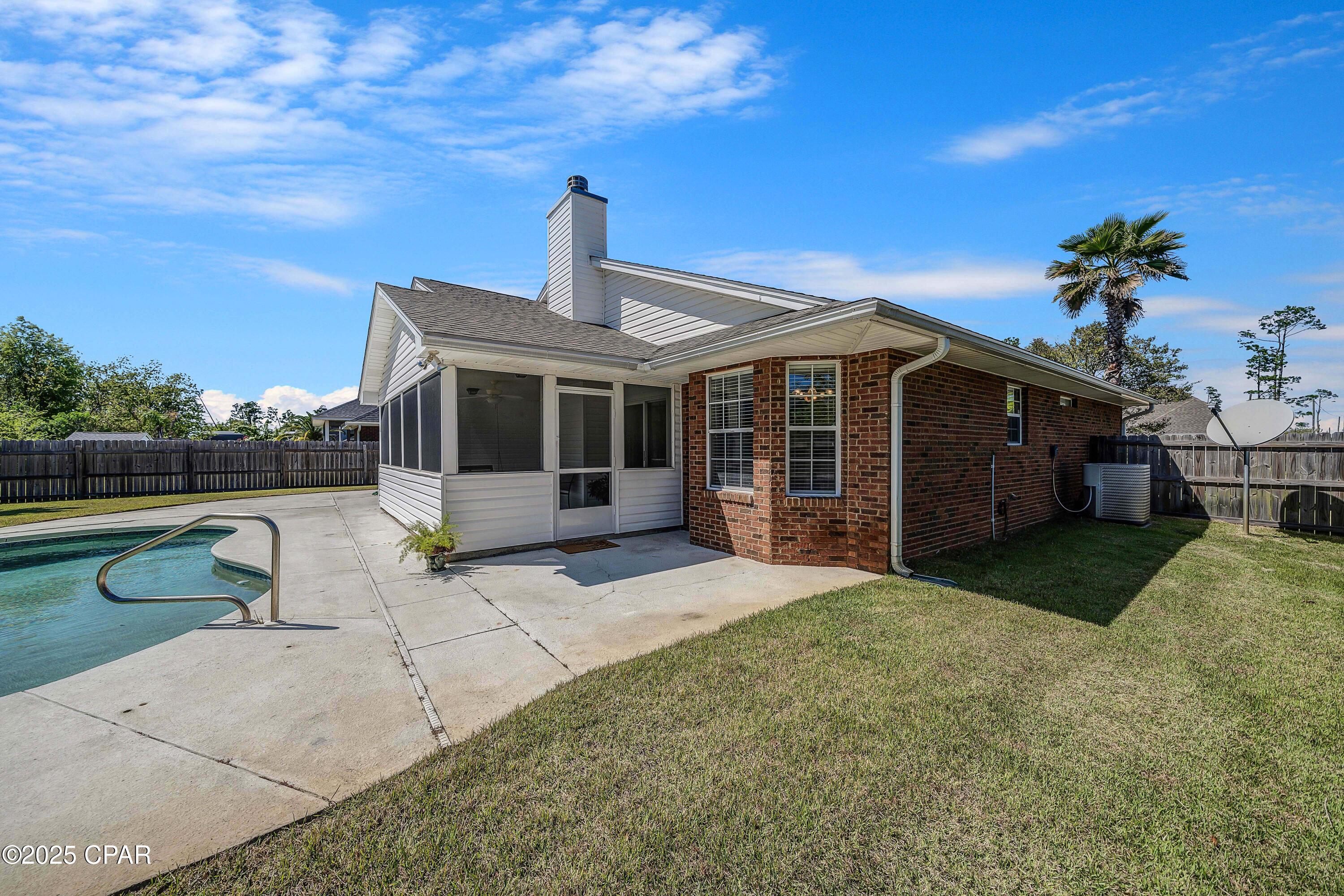 Floridian Place - Residential