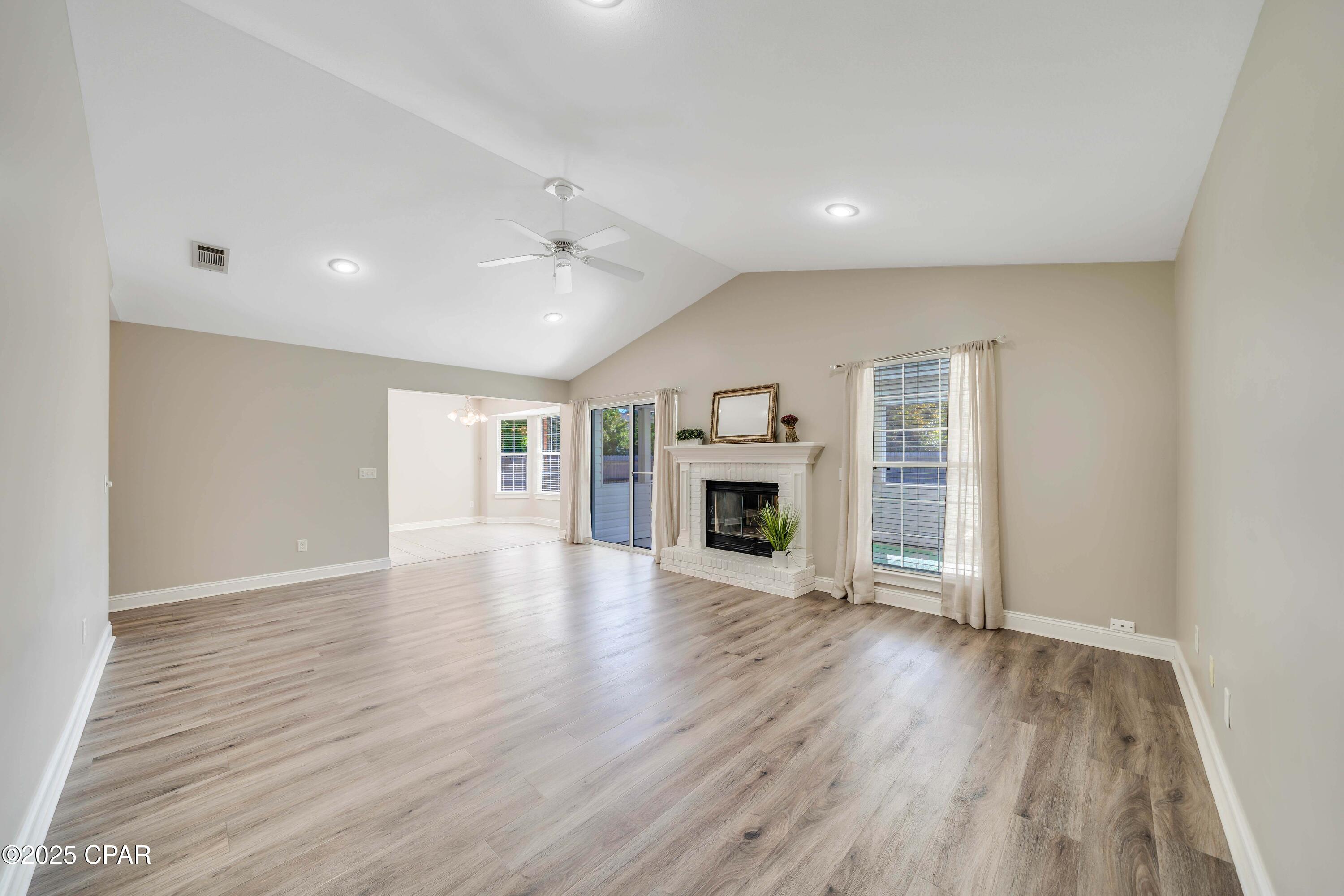 Floridian Place - Residential