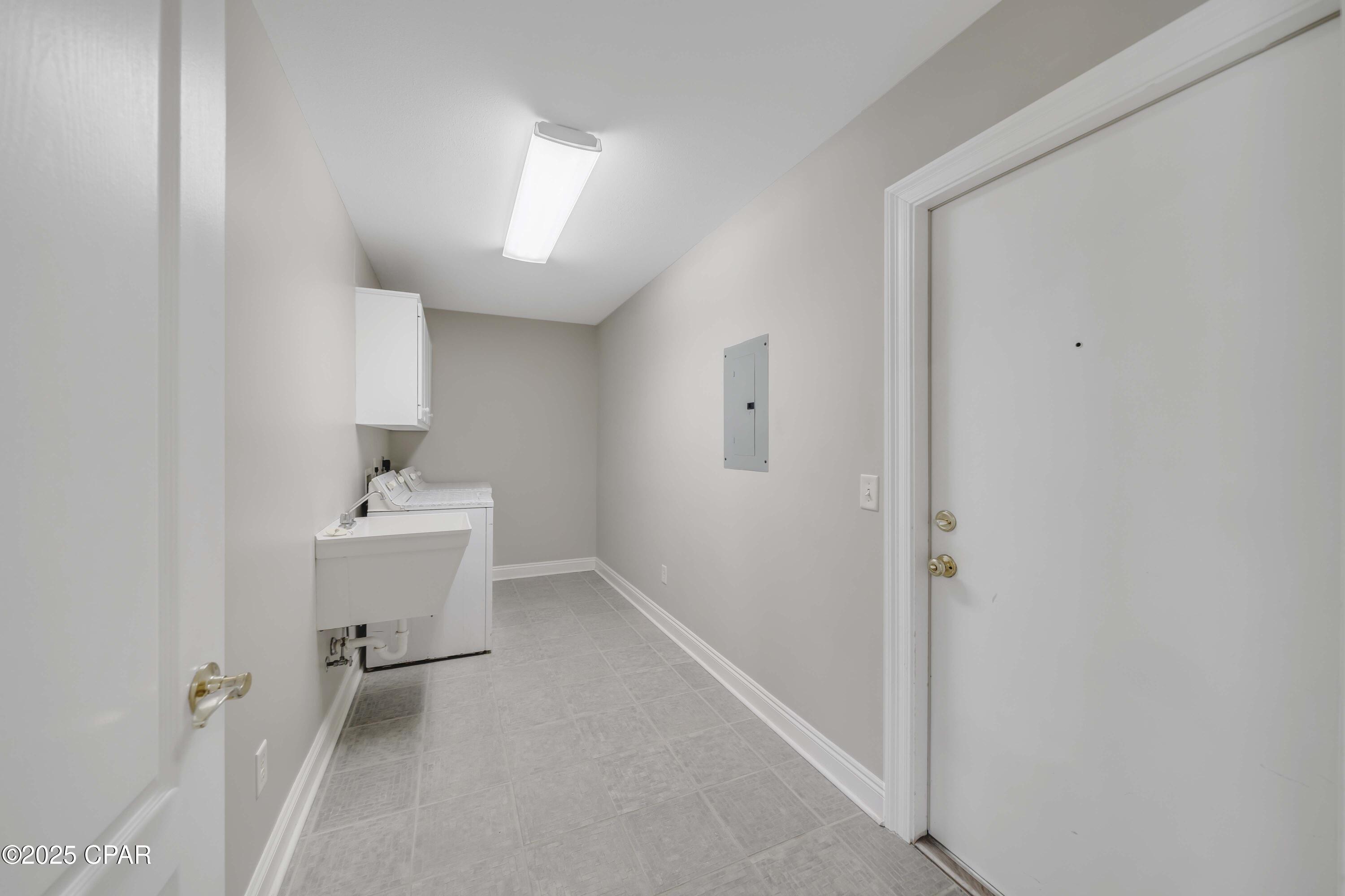 Floridian Place - Residential