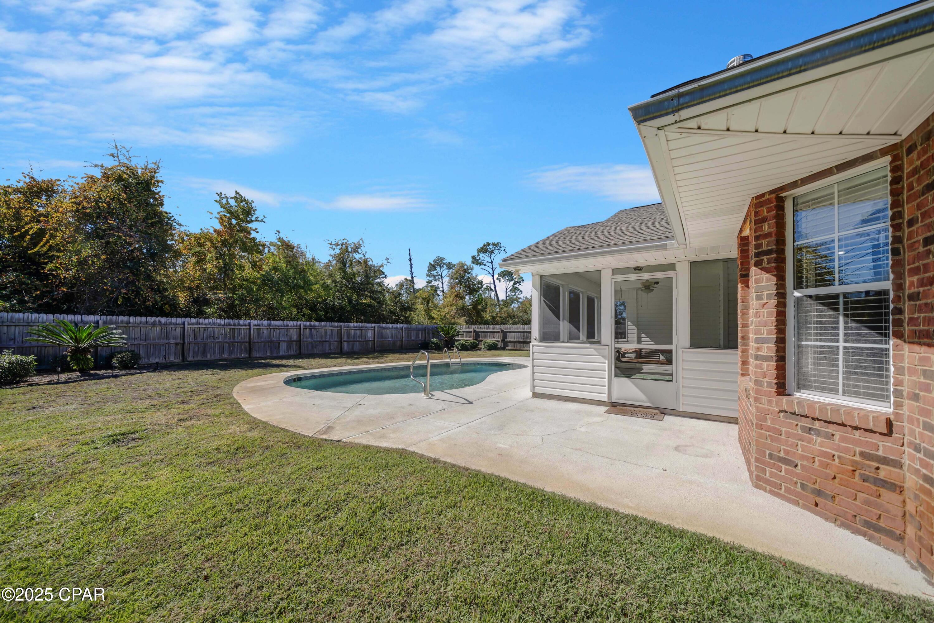 Floridian Place - Residential