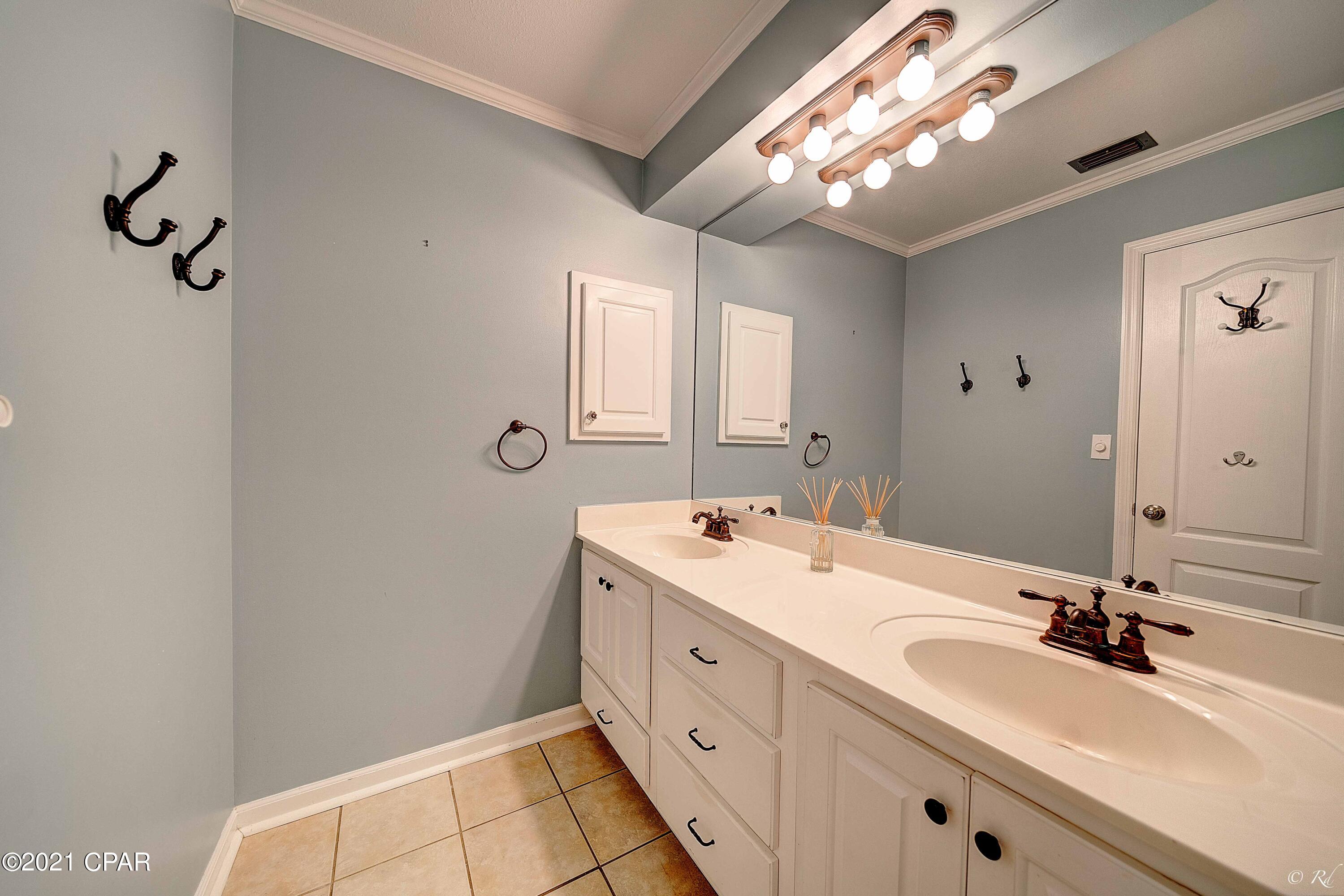 Forest Park East U-3 - Residential