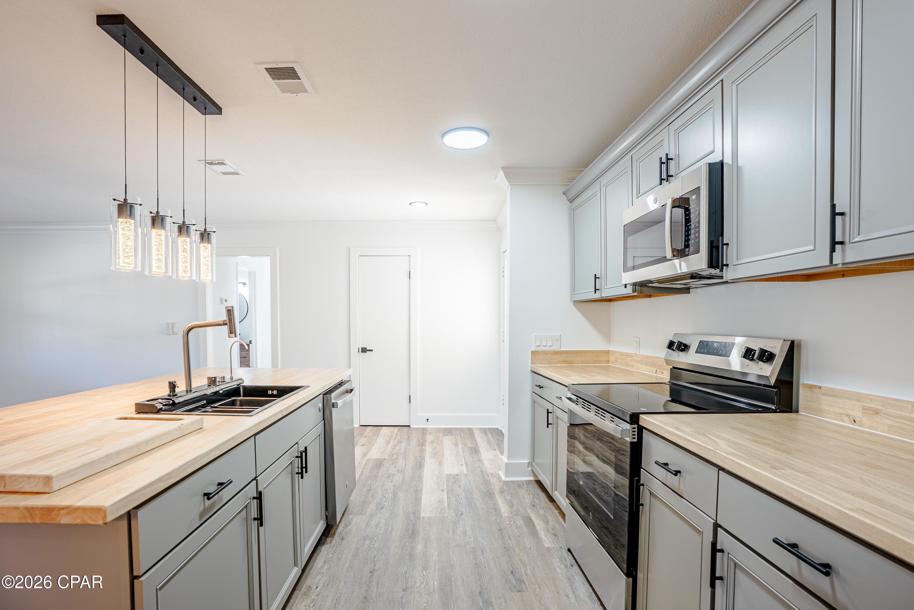 Forest Hills Unit 1 - Residential