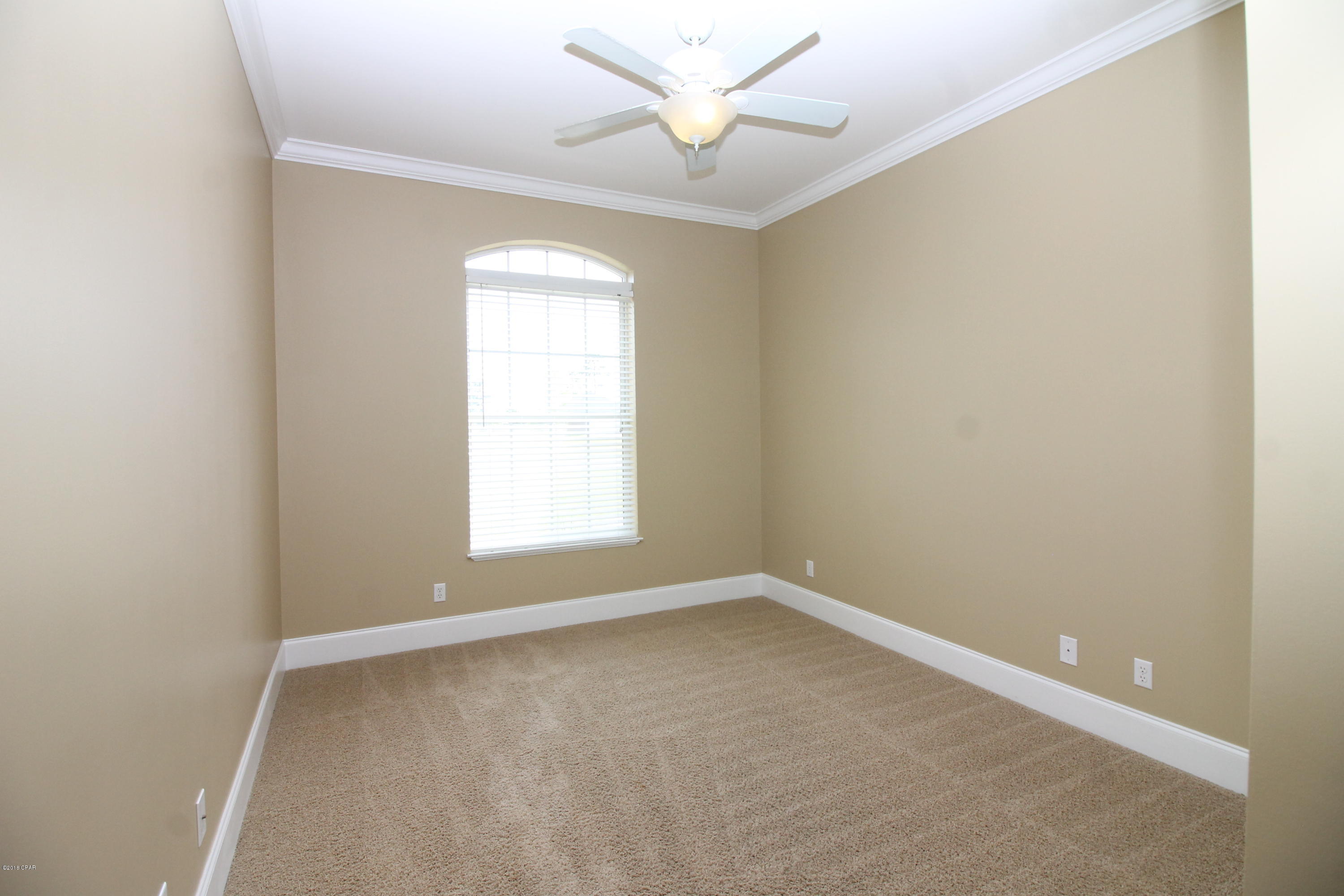 Kirkland Manor - Residential