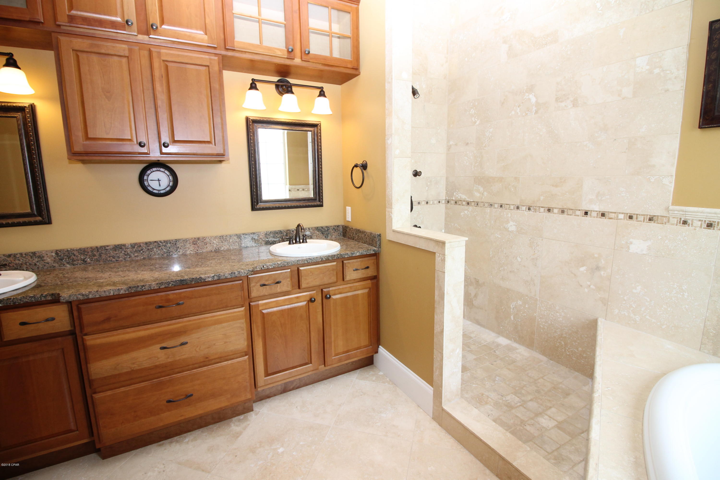 Kirkland Manor - Residential