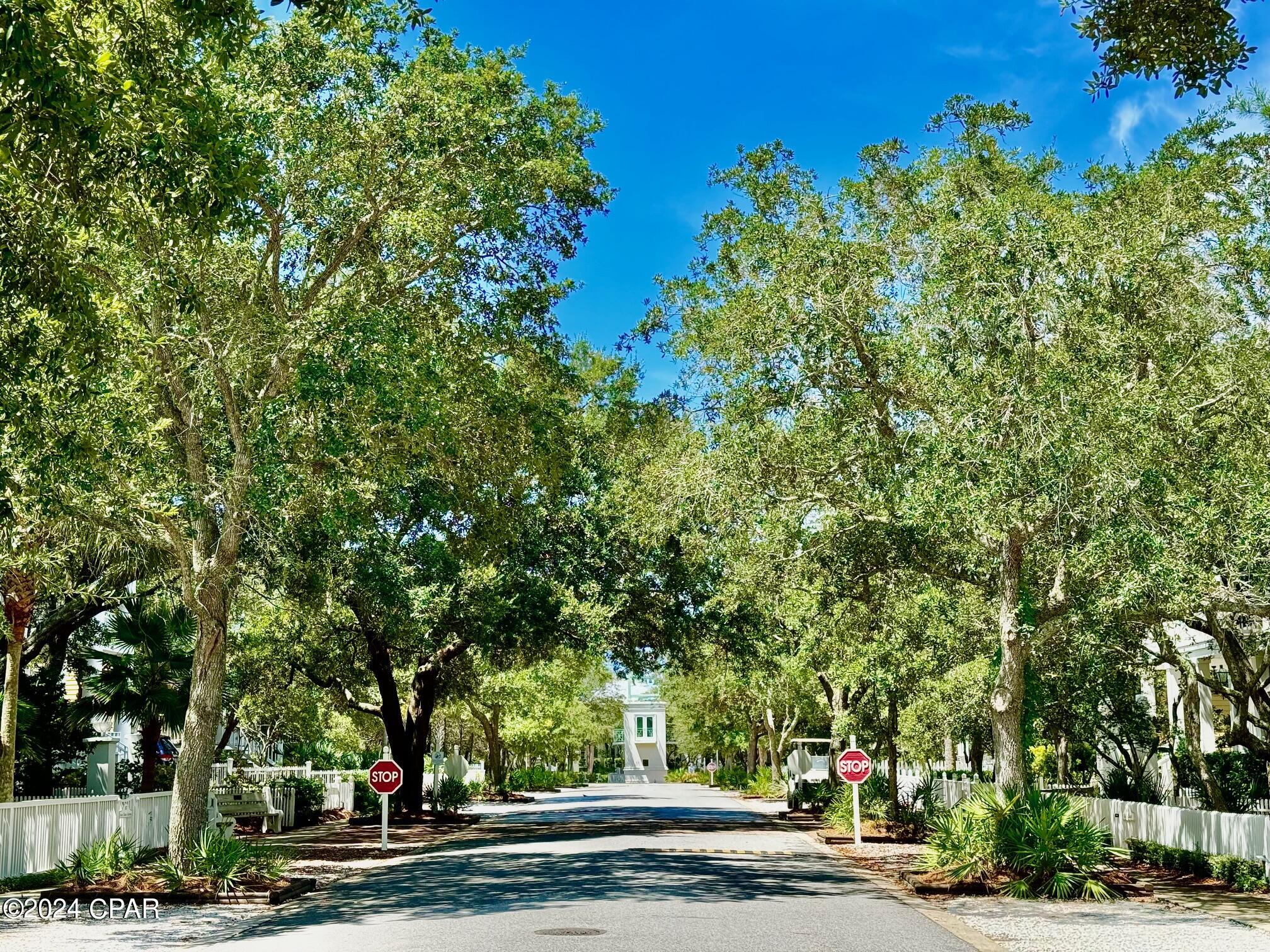 Carillon Beach - Land