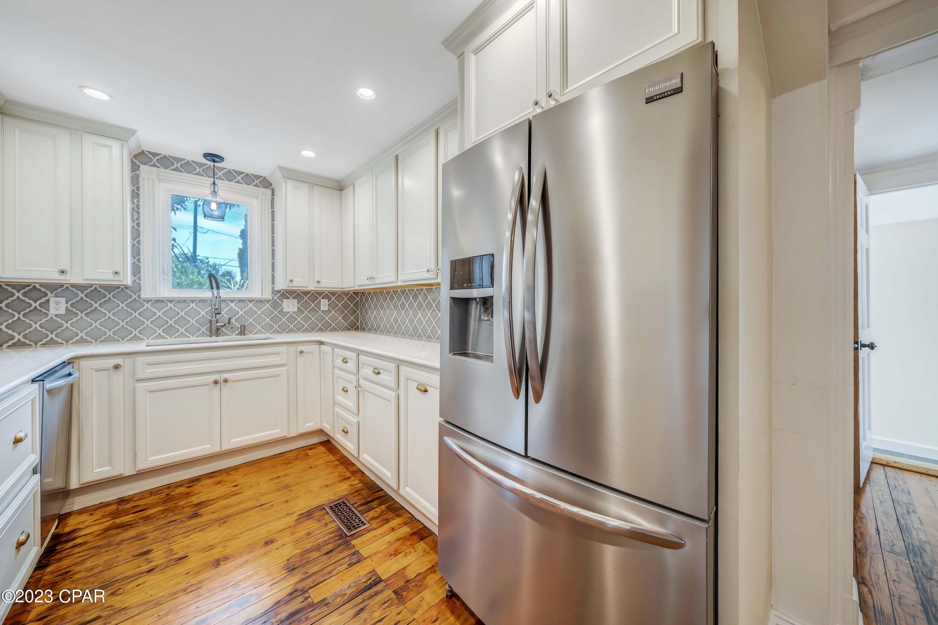 [No Recorded Subdiv] - Residential Lease